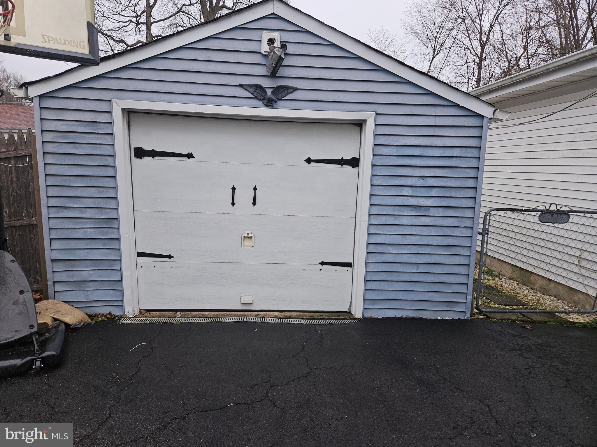 EDDINGTON GDNS - Residential