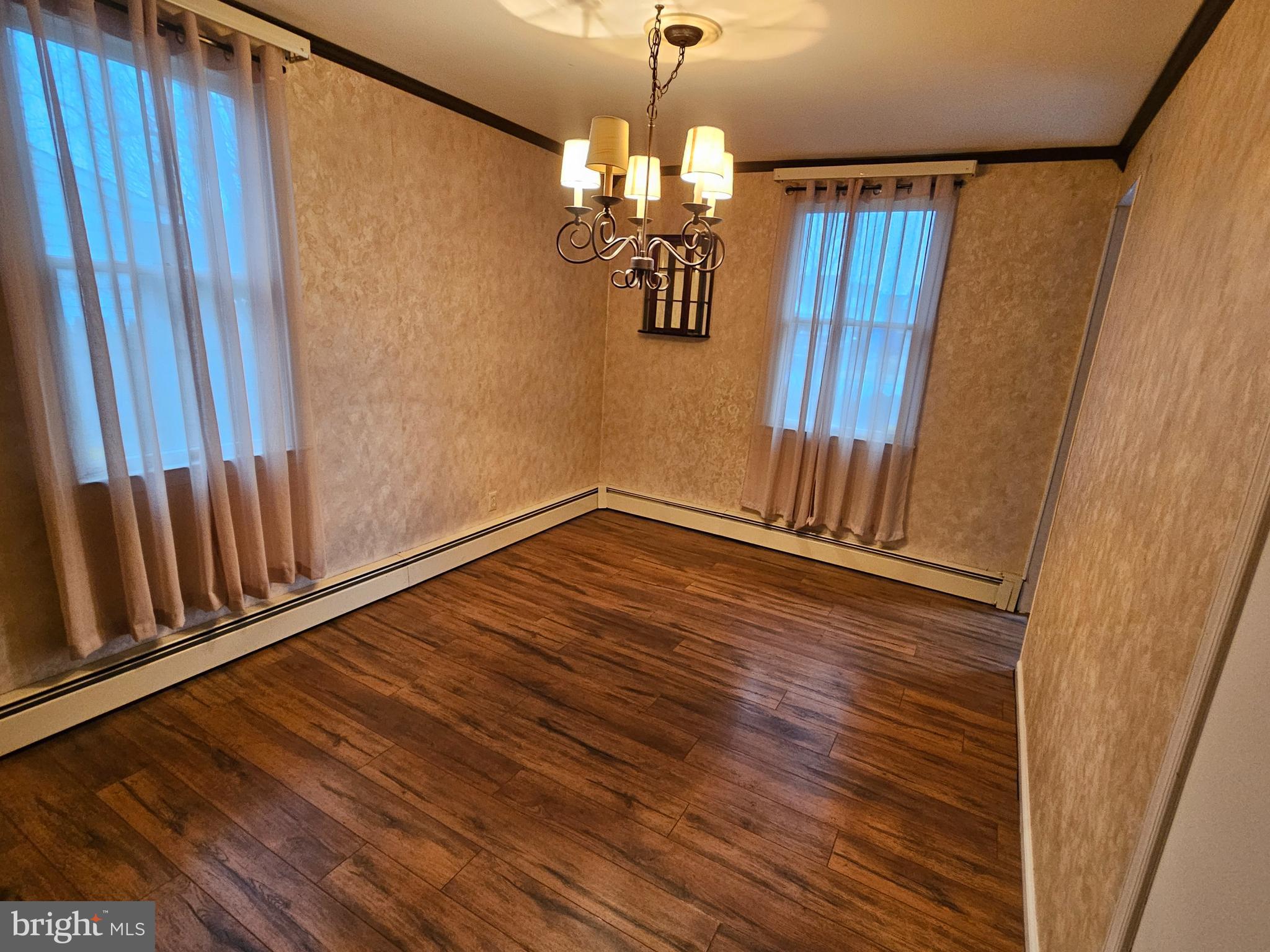 EDDINGTON GDNS - Residential