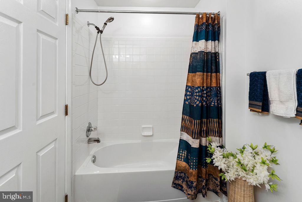 KENDALL RIDGE - Residential Lease