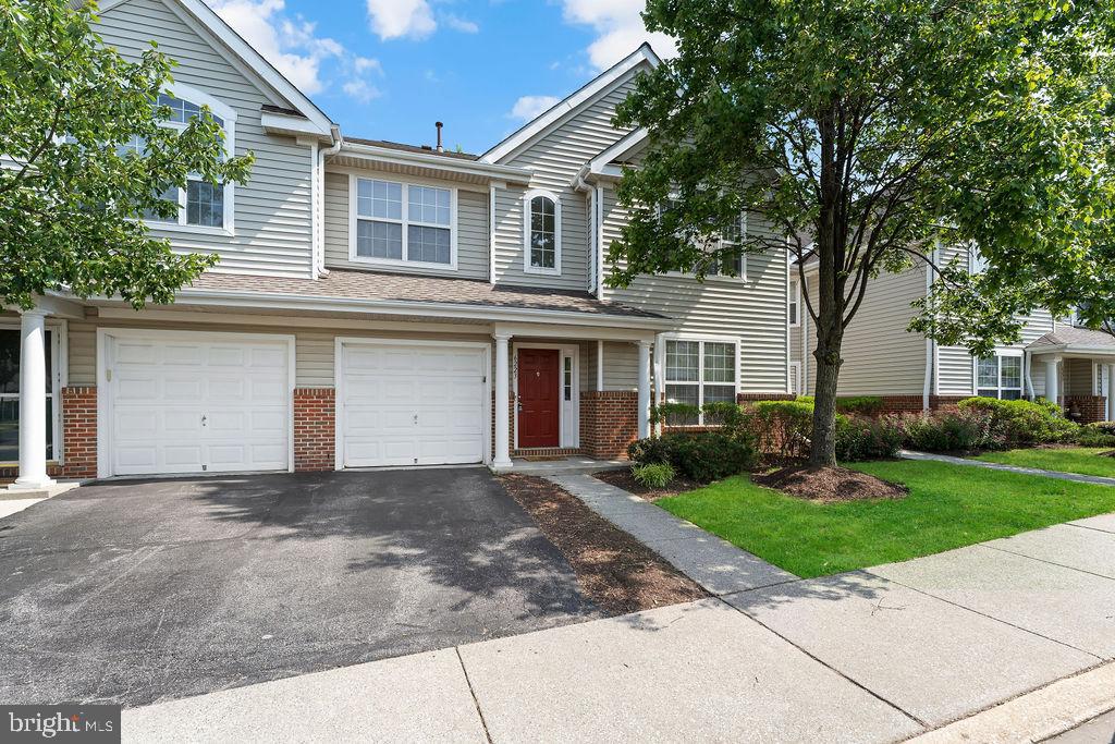 KENDALL RIDGE - Residential Lease