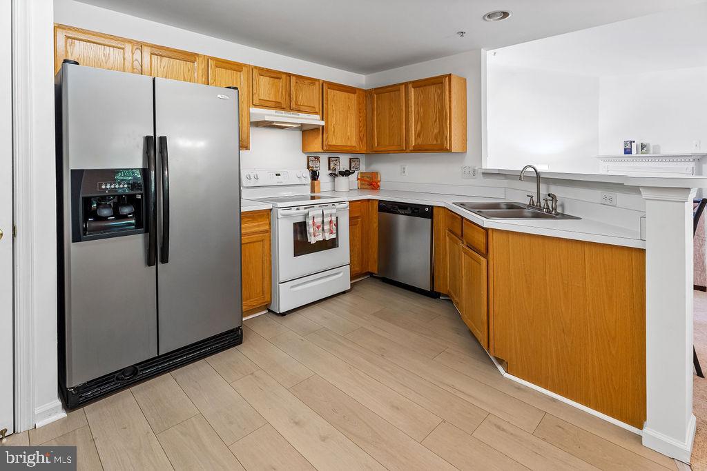 KENDALL RIDGE - Residential Lease