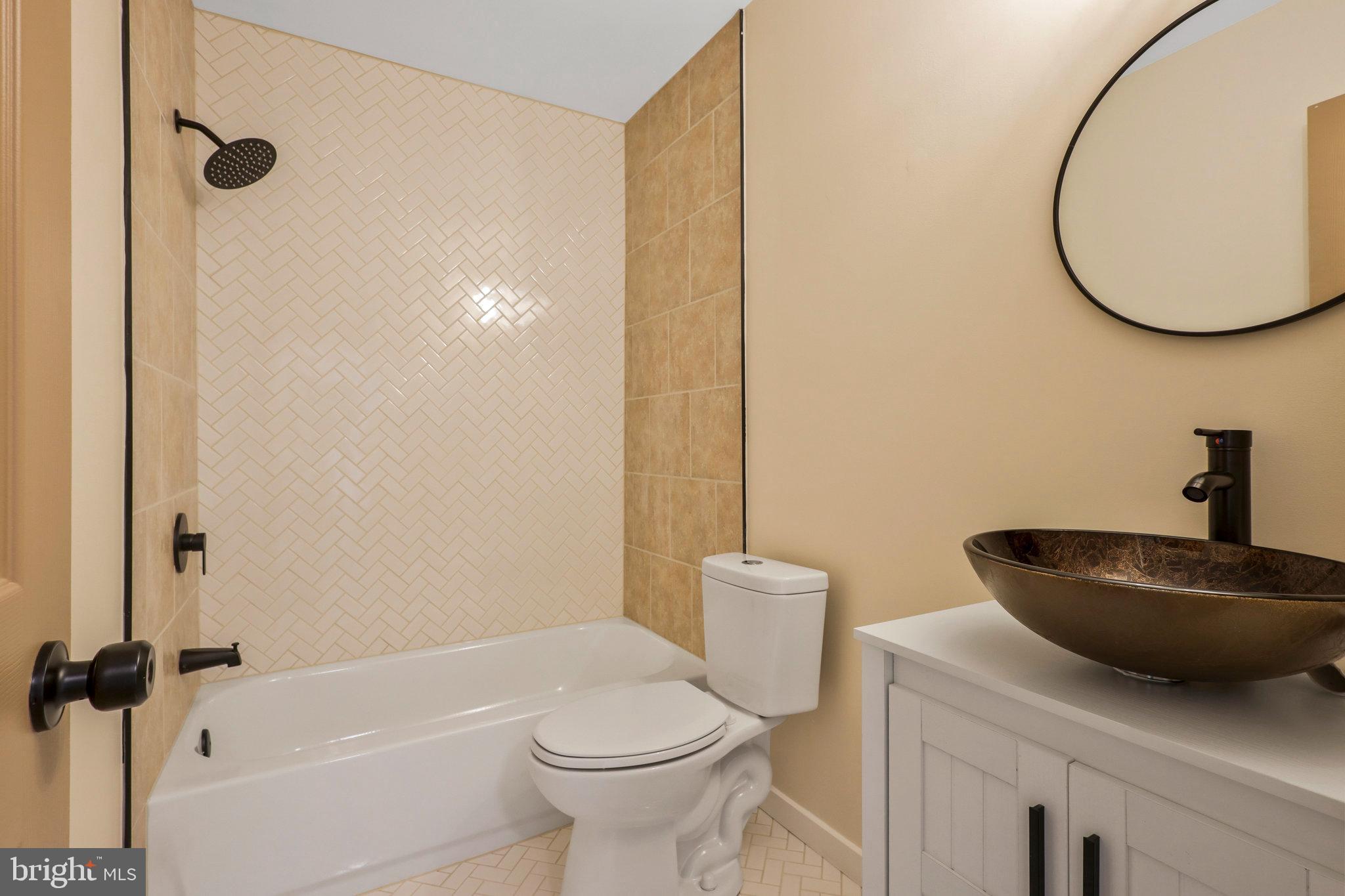 TERRACE TOWNHOUSES OF ANNANDALE - Residential