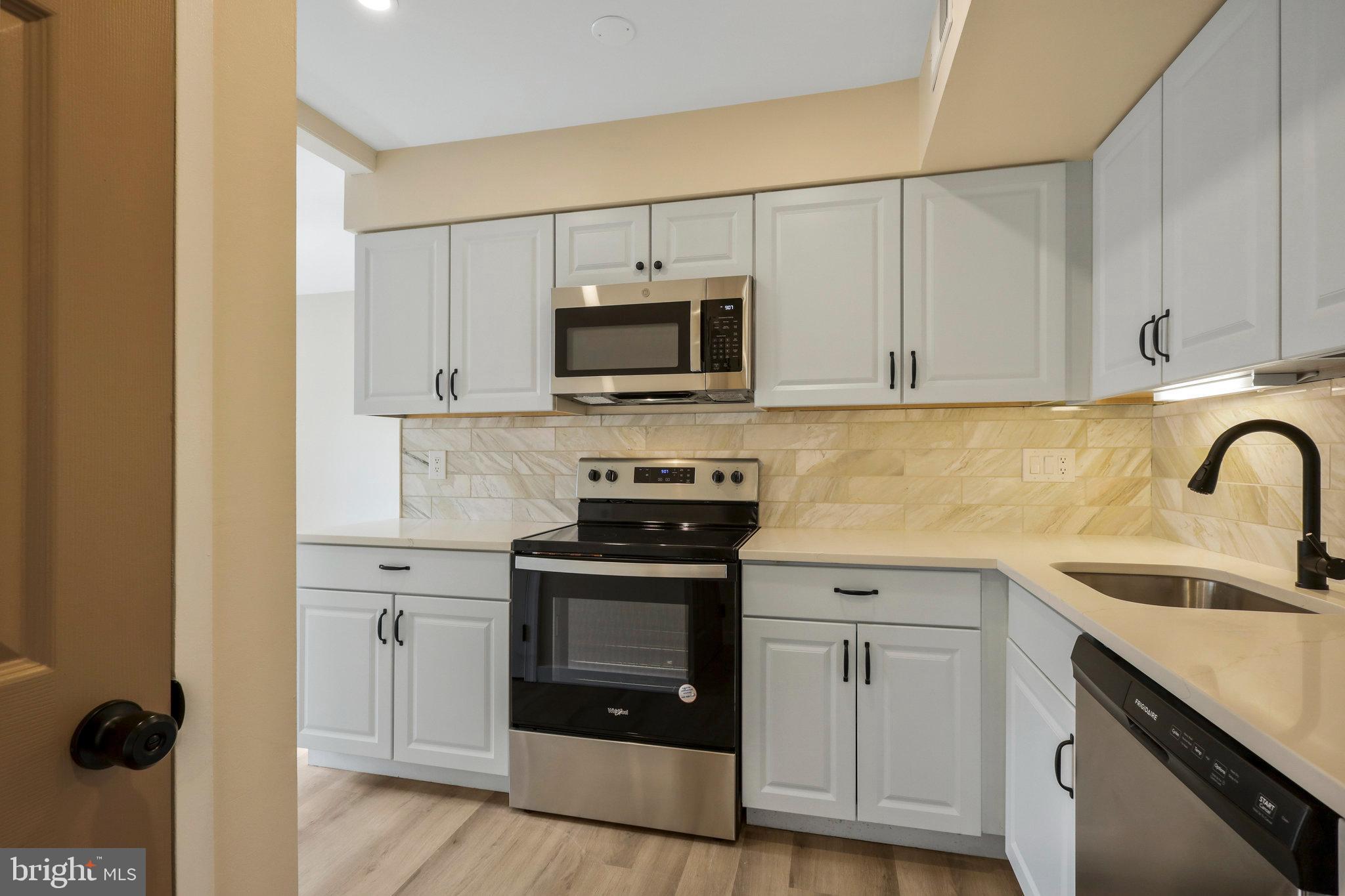 TERRACE TOWNHOUSES OF ANNANDALE - Residential