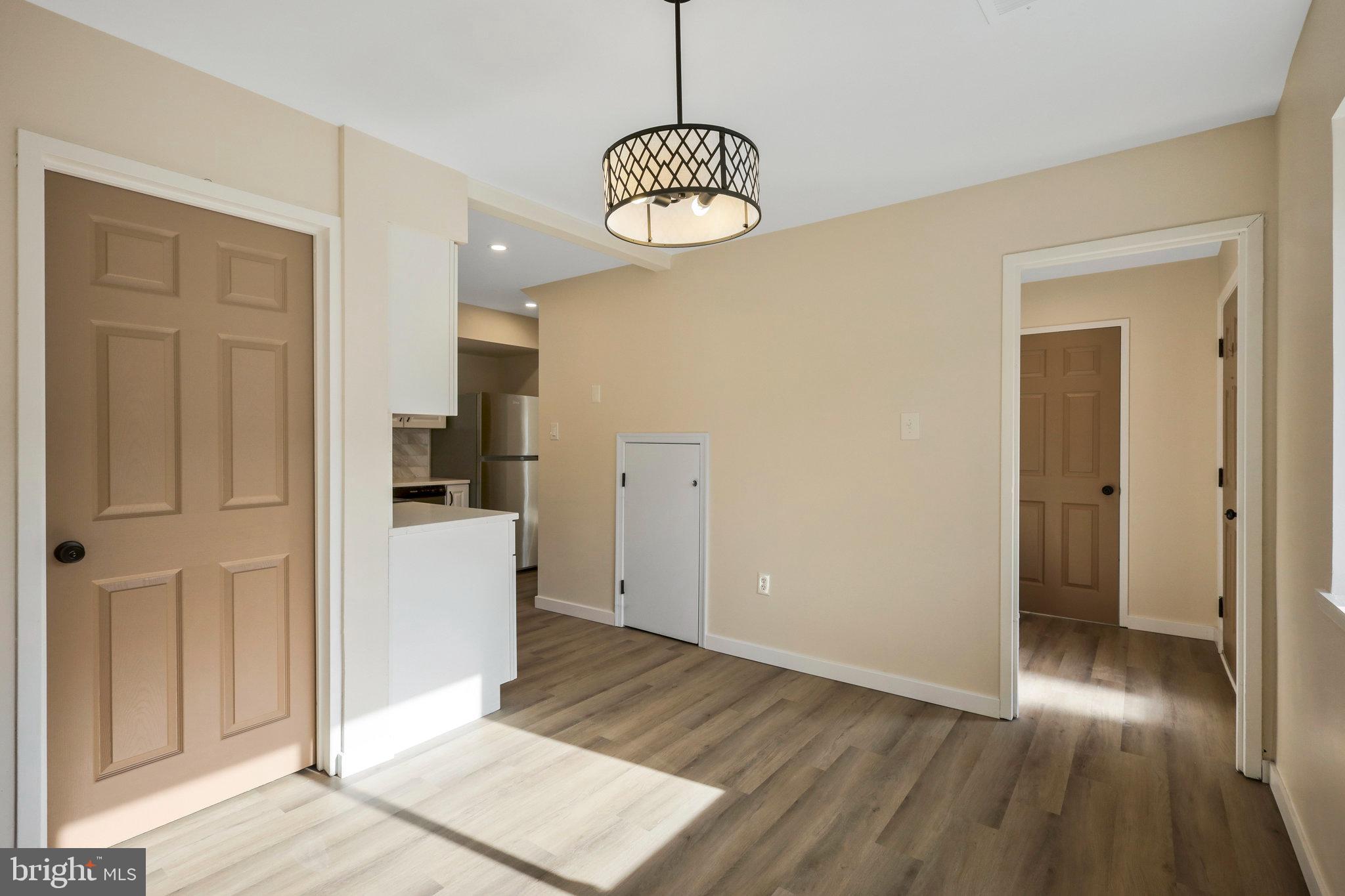 TERRACE TOWNHOUSES OF ANNANDALE - Residential