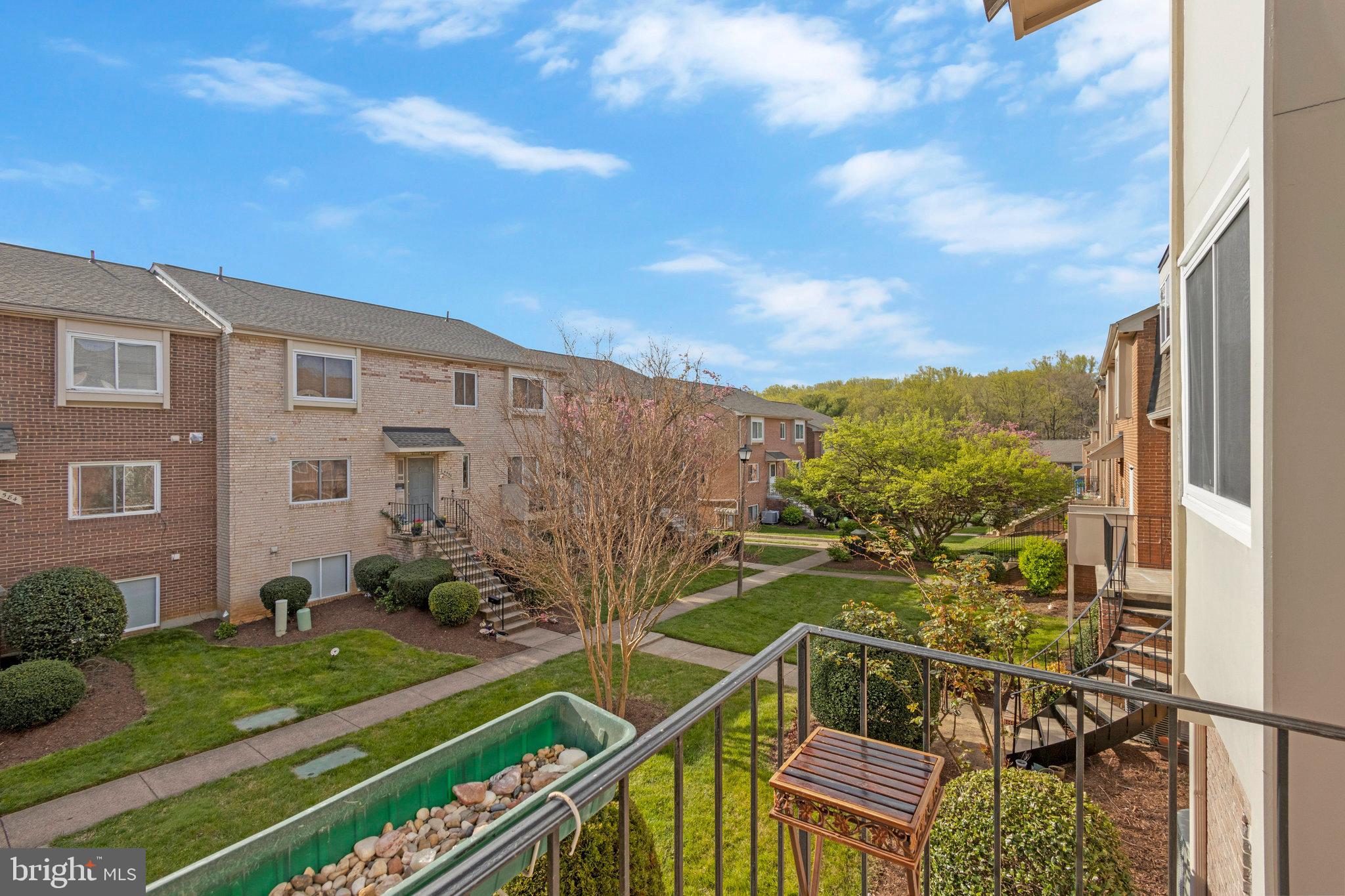 TERRACE TOWNHOUSES OF ANNANDALE - Residential