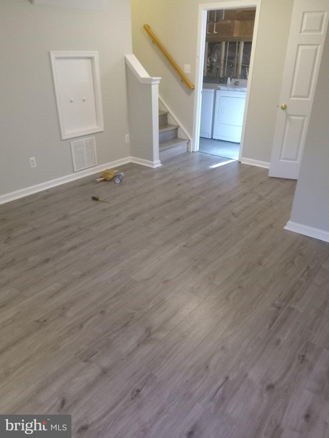 WELLINGTON - Residential