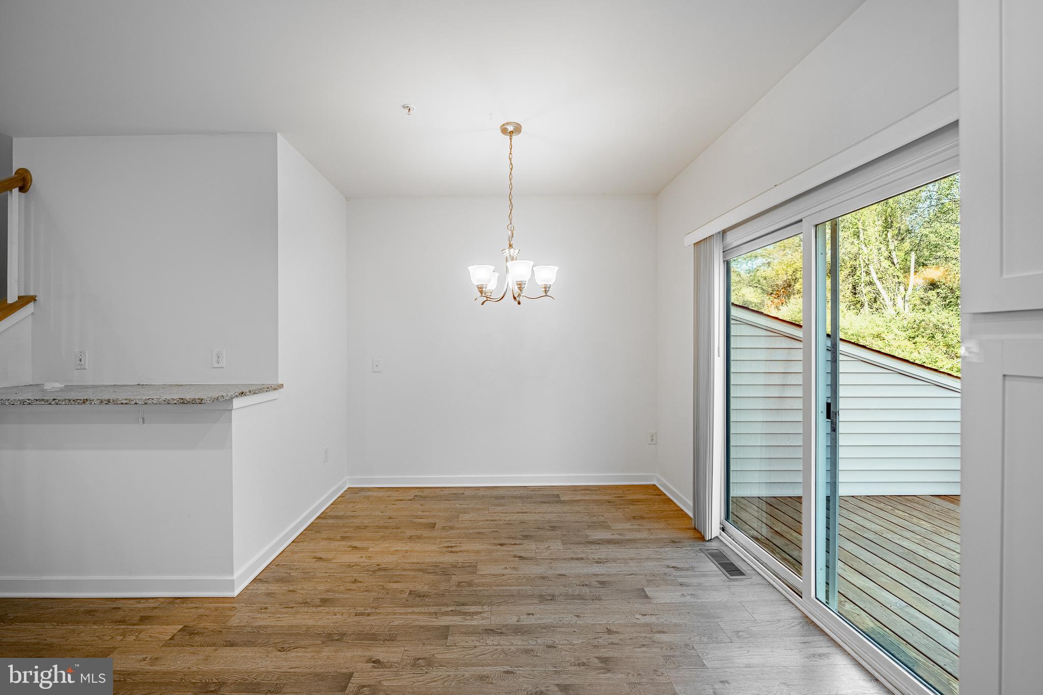 TOWNES AT SHANNON HILL - Residential