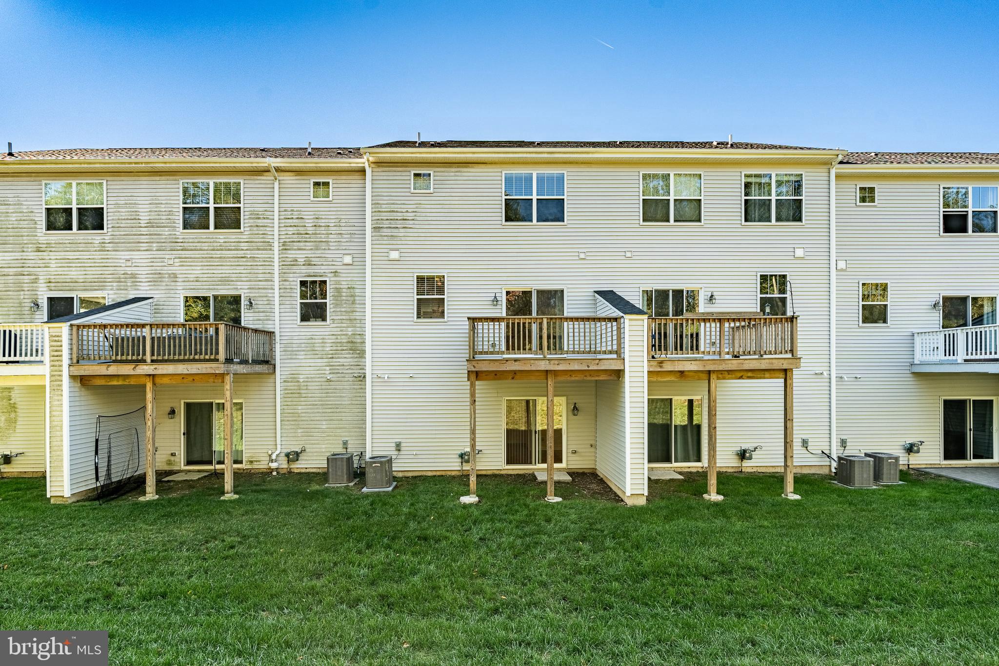 TOWNES AT SHANNON HILL - Residential