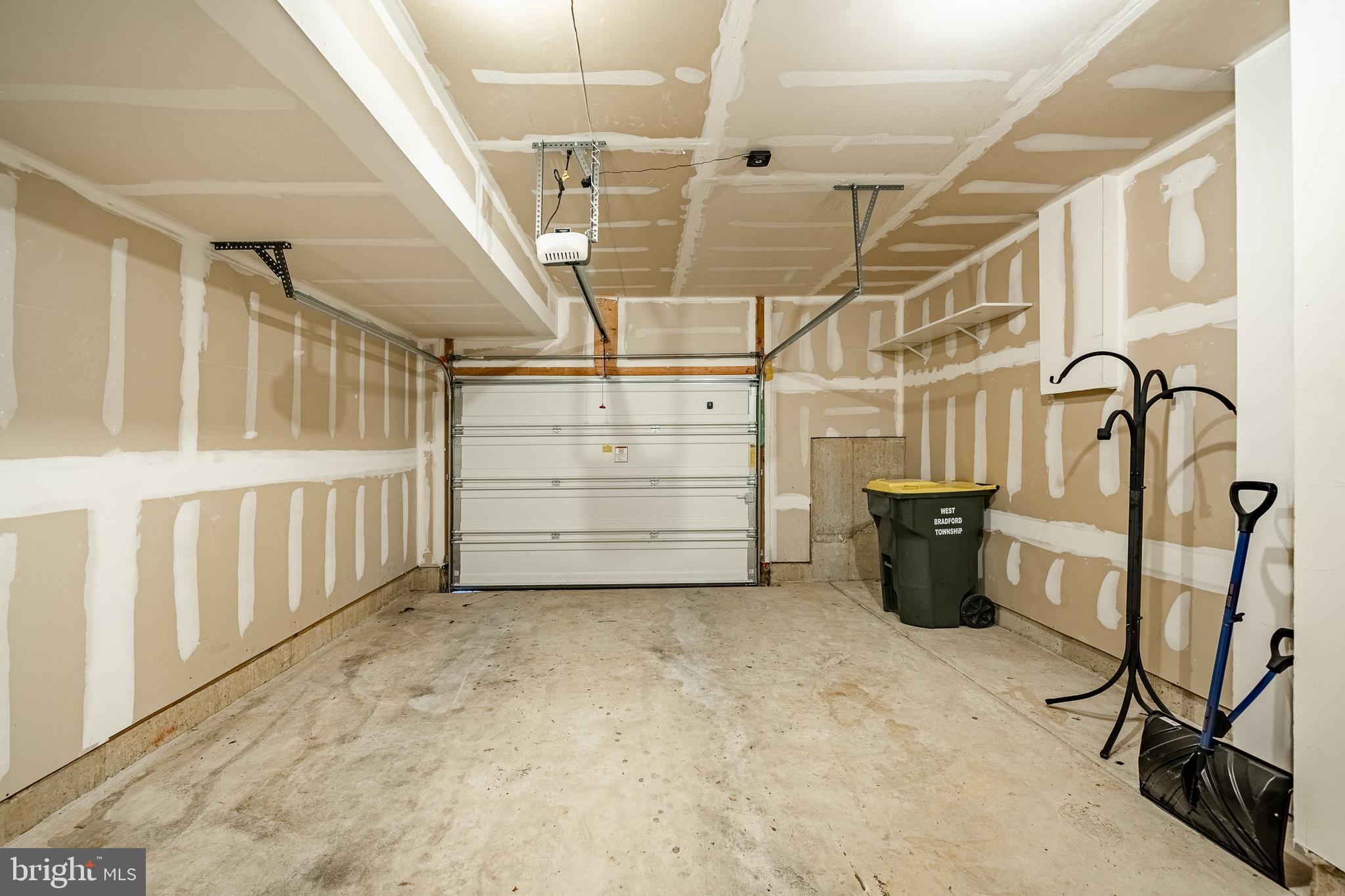 TOWNES AT SHANNON HILL - Residential