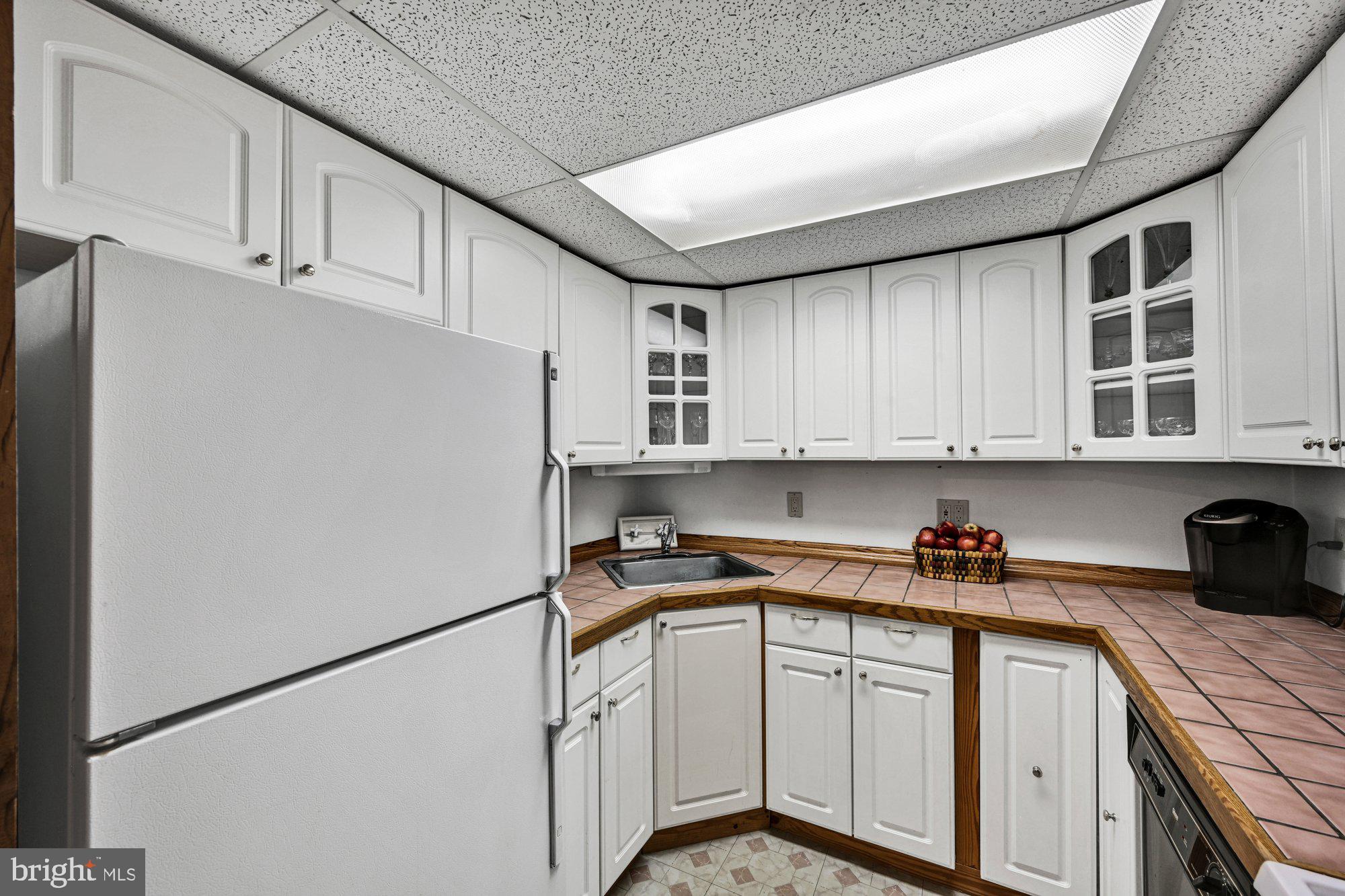 COVE VILLAGE - Residential