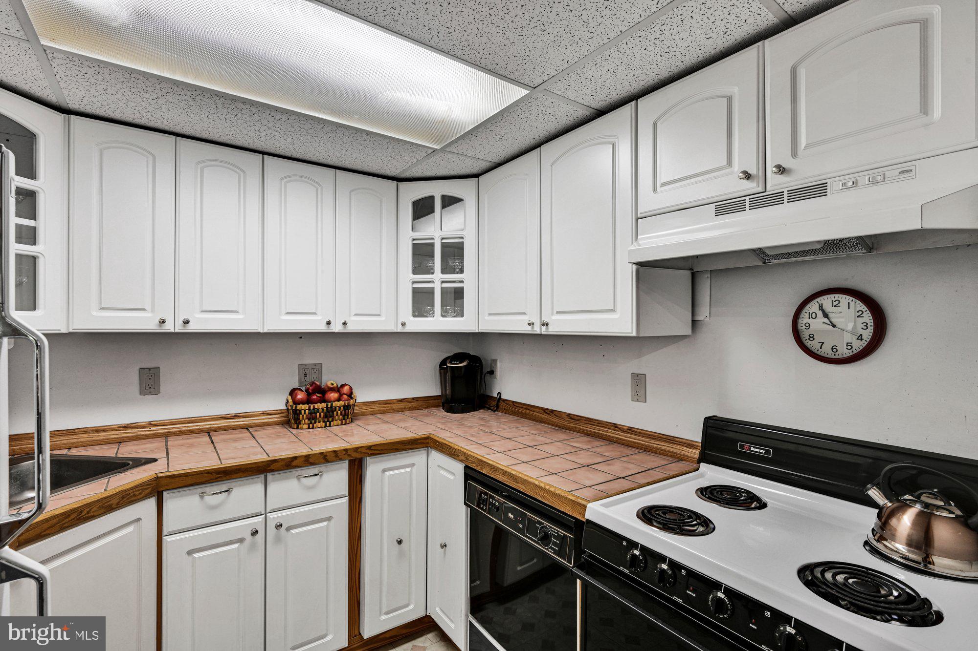 COVE VILLAGE - Residential