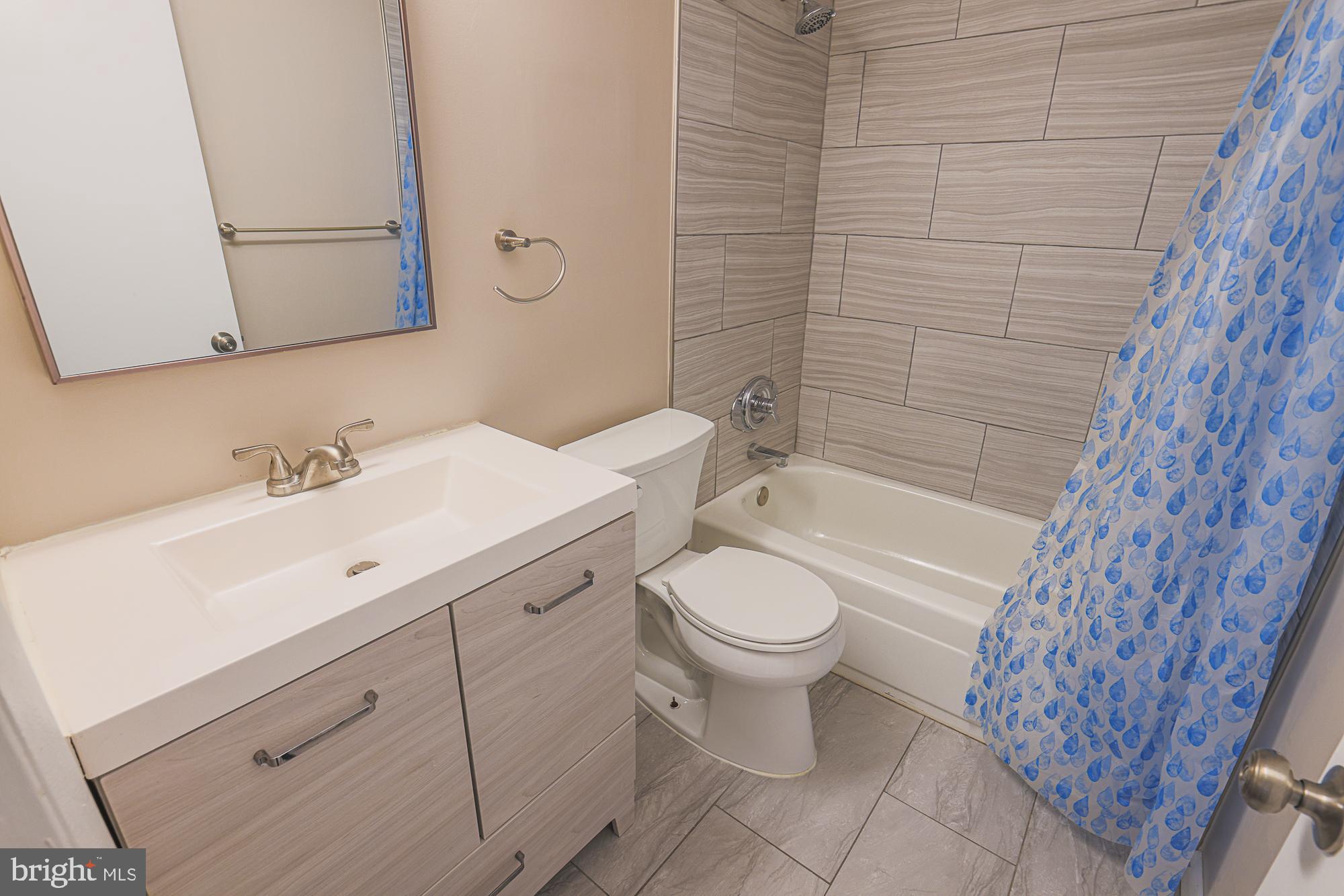 PARK HEIGHTS - Residential Lease