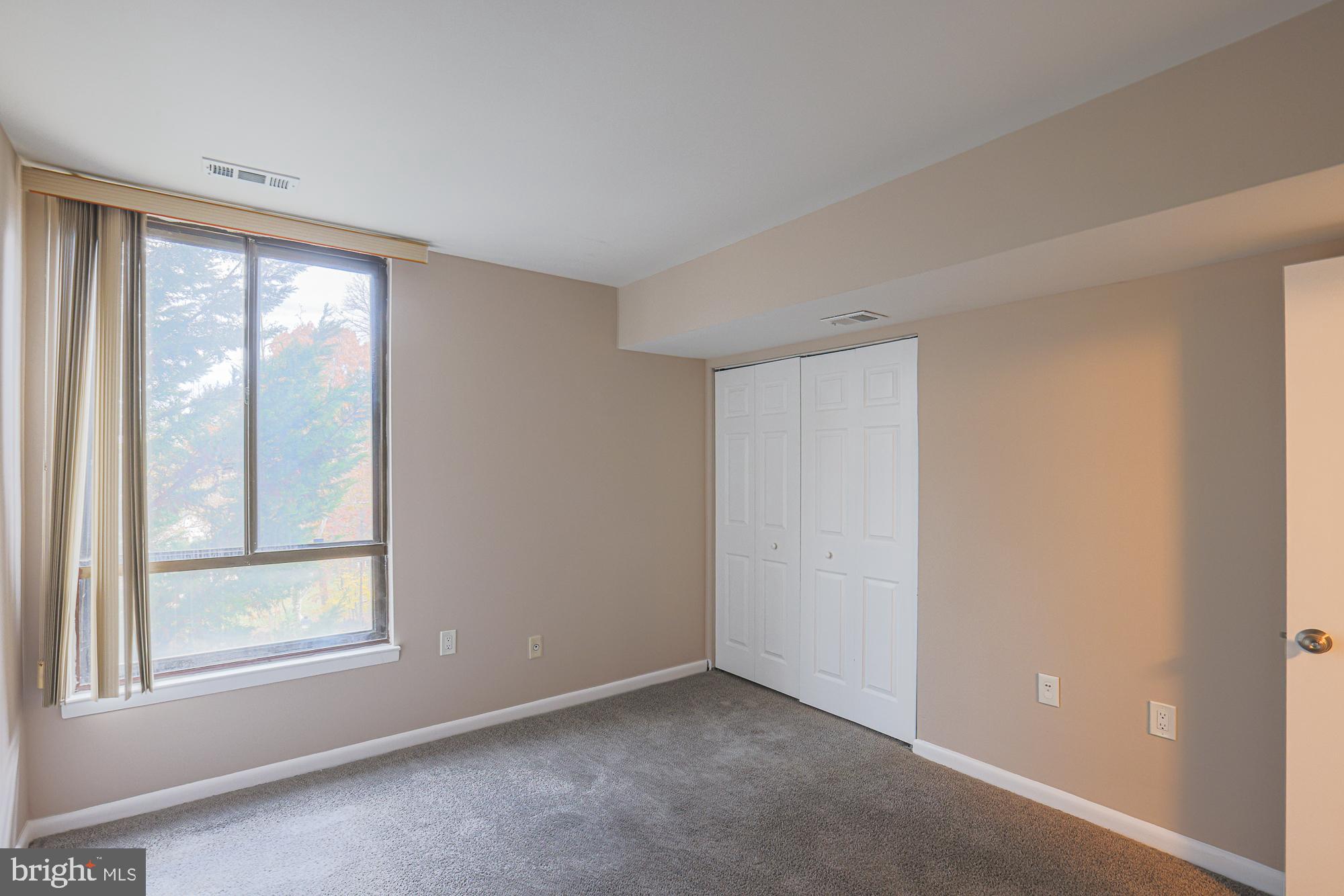 PARK HEIGHTS - Residential Lease