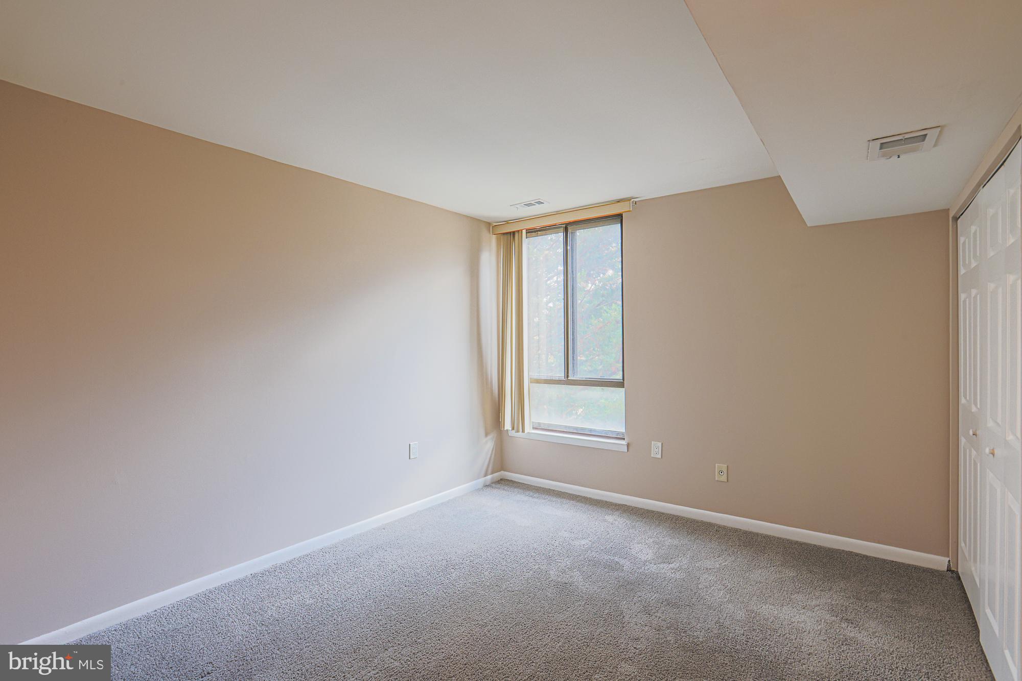 PARK HEIGHTS - Residential Lease