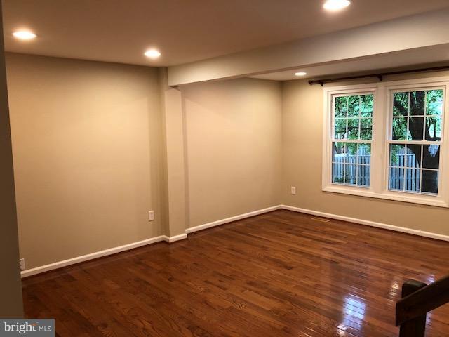 FLINT HILL MANOR - Residential Lease