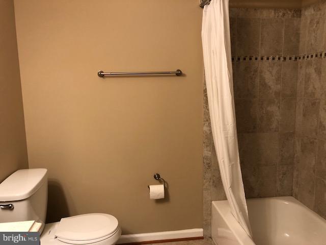 FLINT HILL MANOR - Residential Lease