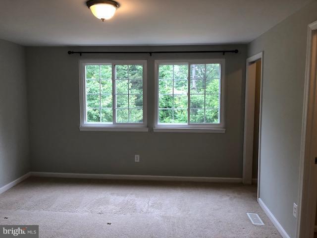 FLINT HILL MANOR - Residential Lease