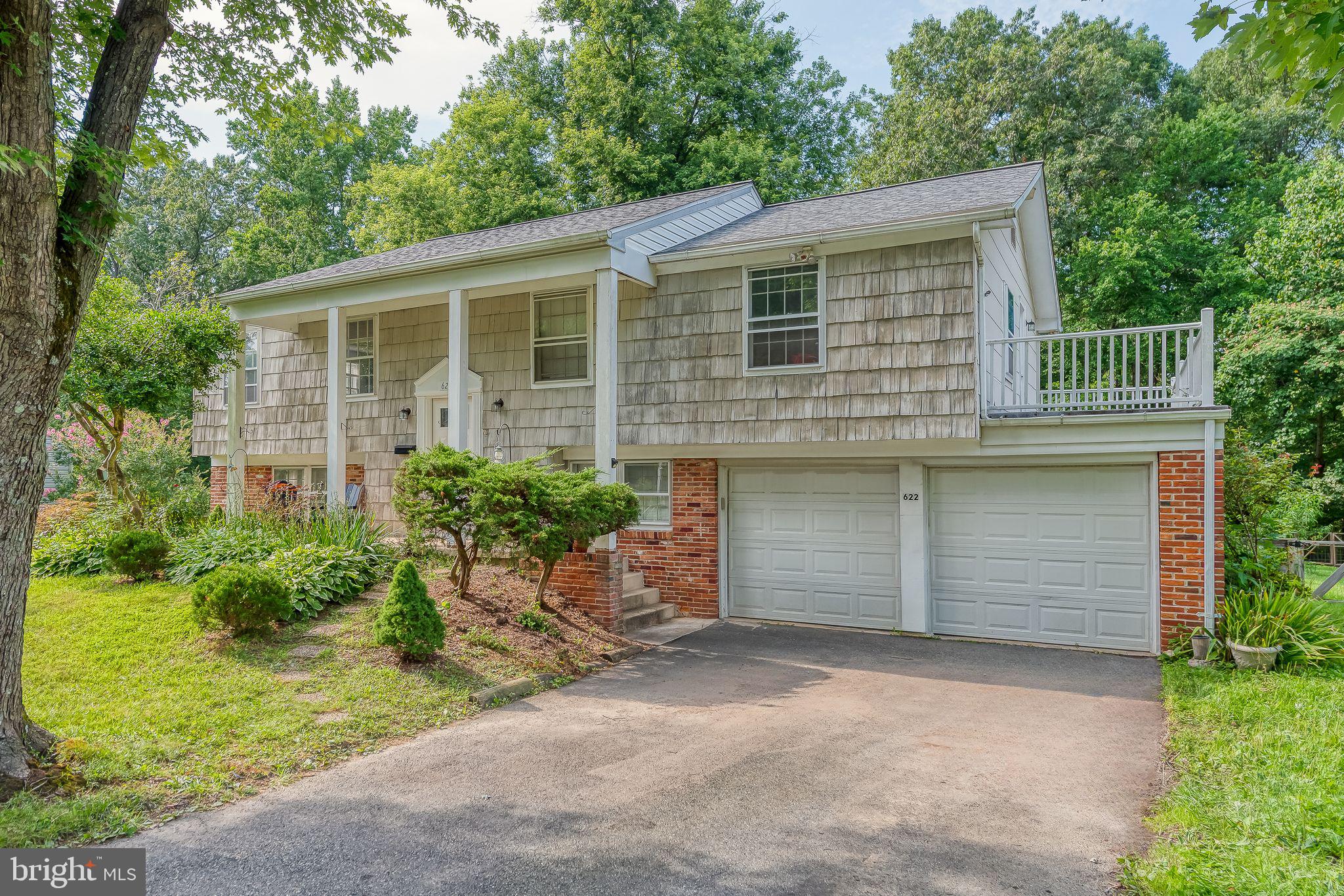 622 FALCONBRIDGE DRIVE