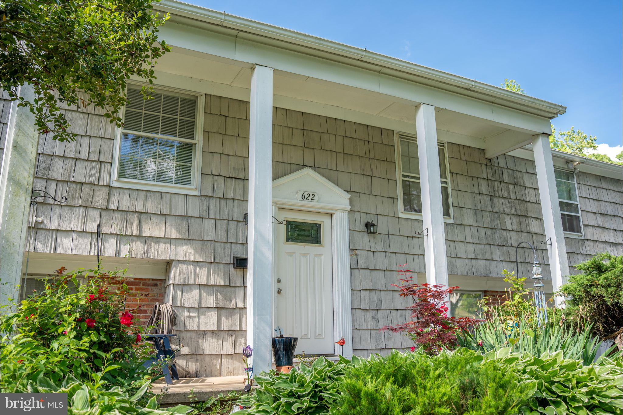 622 FALCONBRIDGE DRIVE