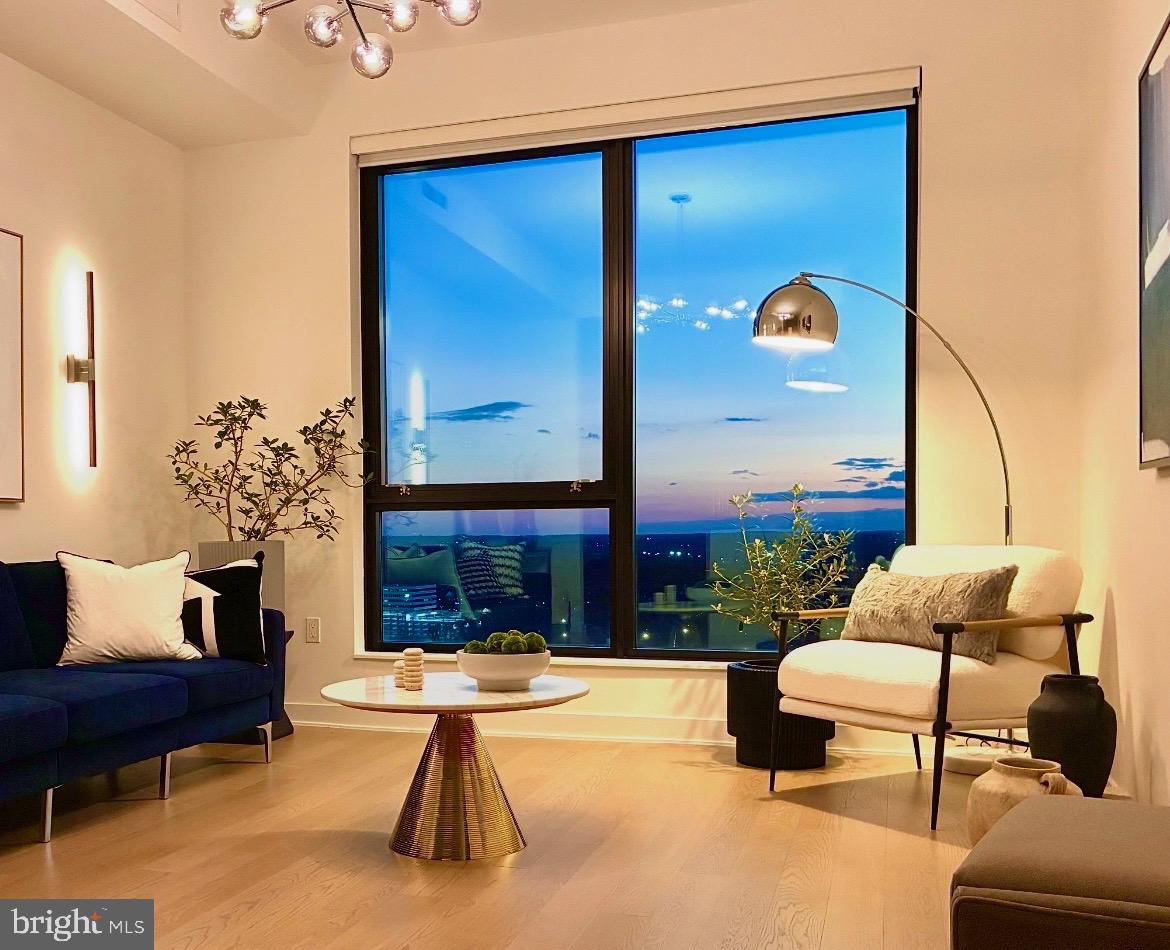 THE BORO TYSONS - Residential