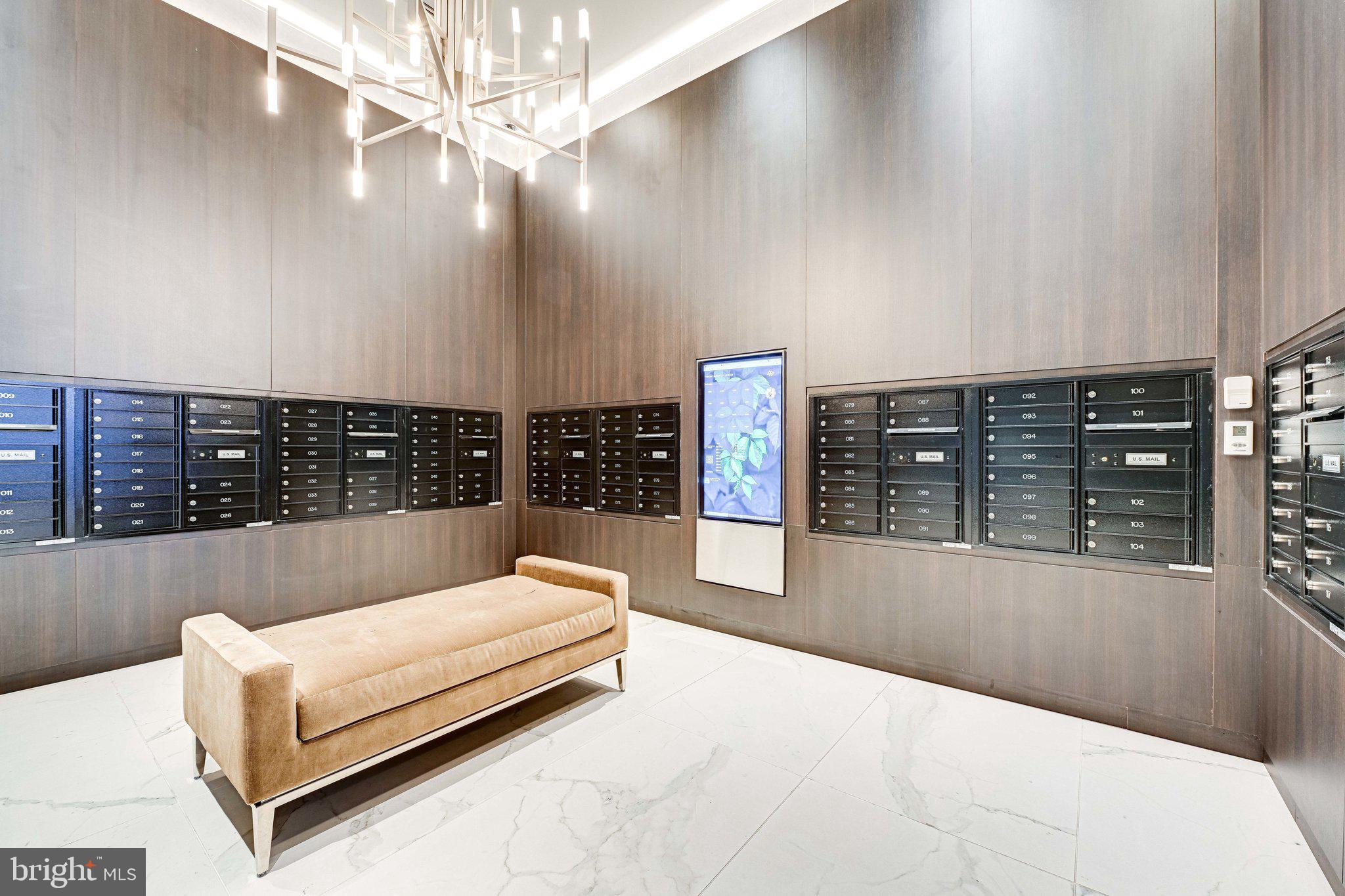 THE BORO TYSONS - Residential