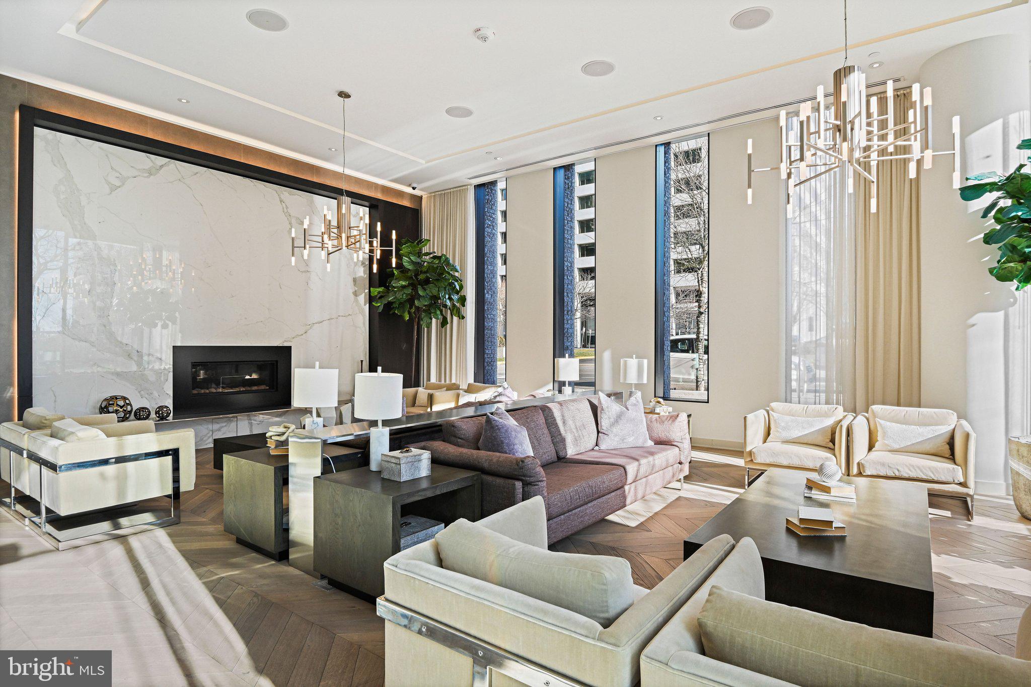 THE BORO TYSONS - Residential