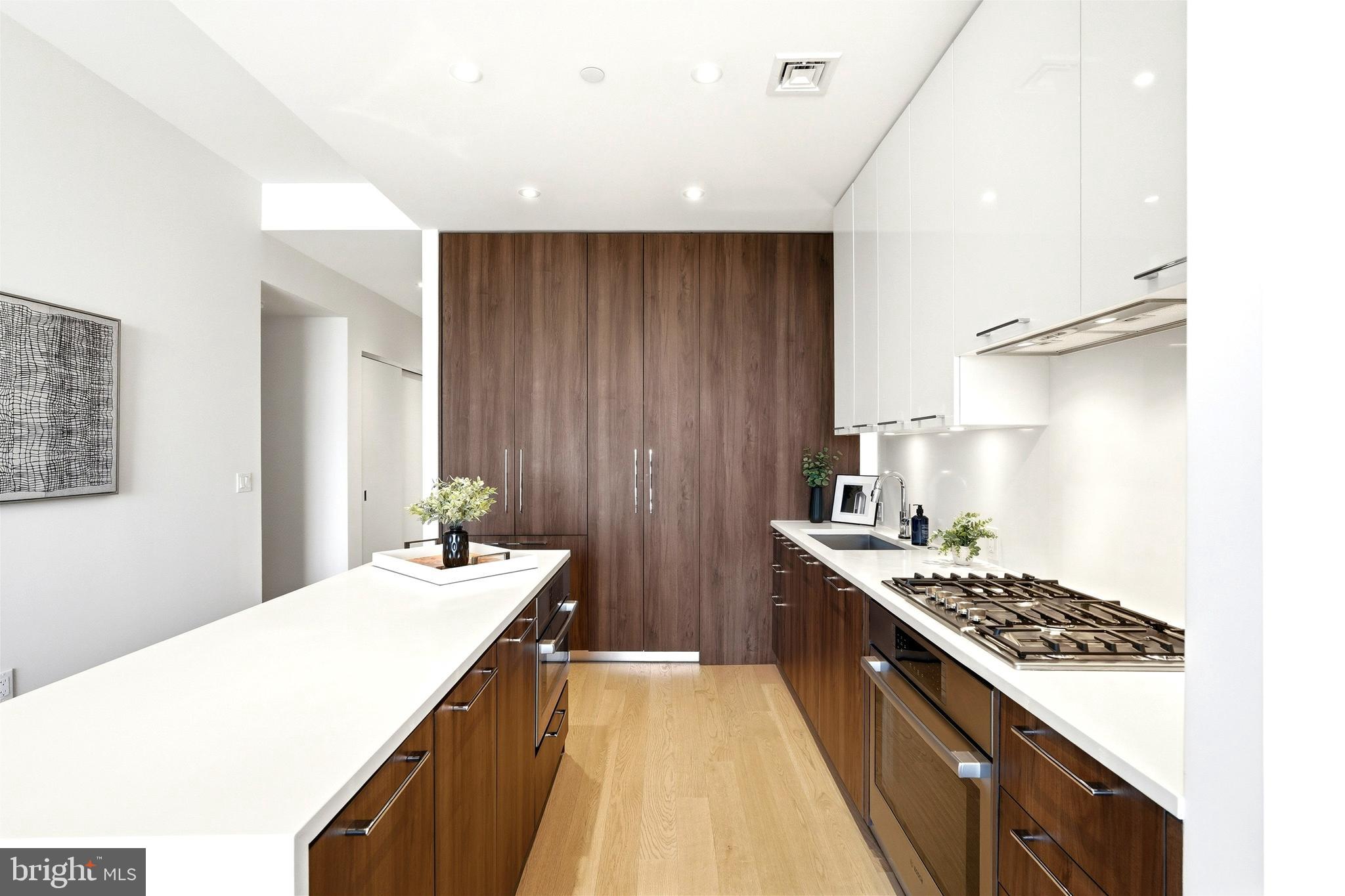 THE BORO TYSONS - Residential