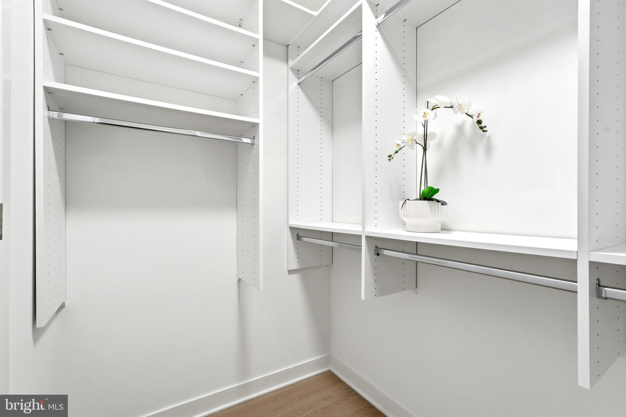 THE BORO TYSONS - Residential