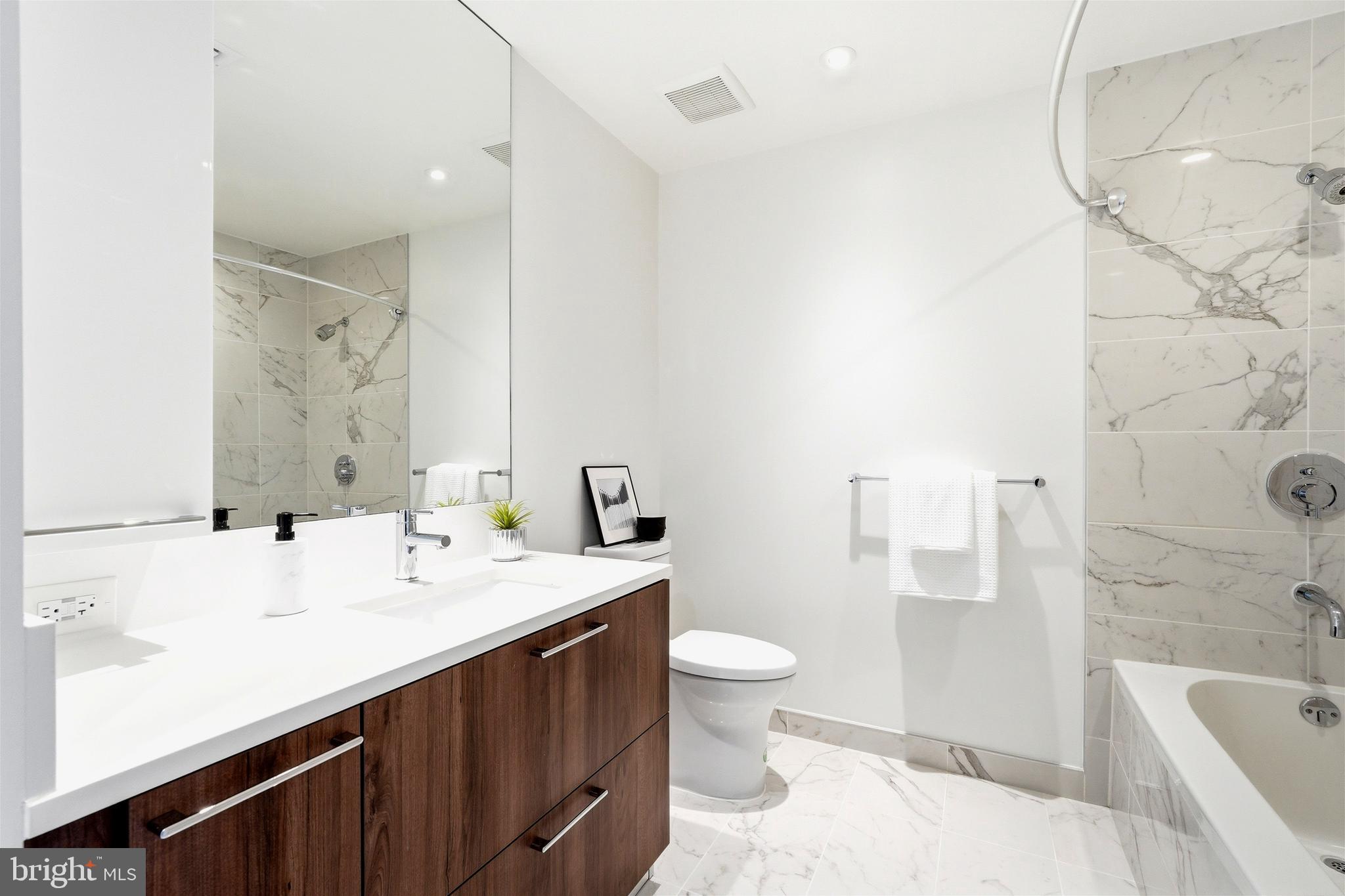 THE BORO TYSONS - Residential