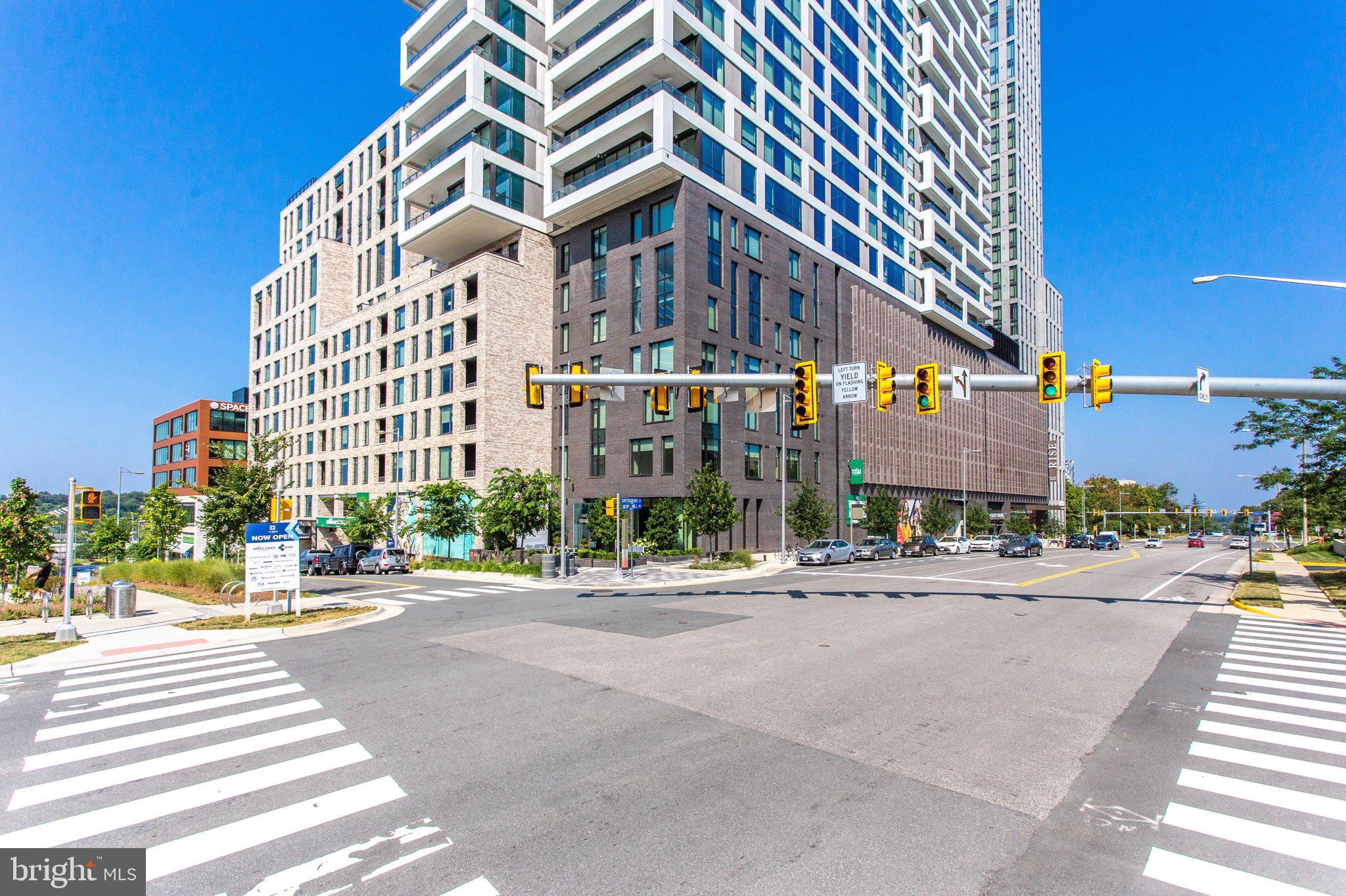 THE BORO TYSONS - Residential