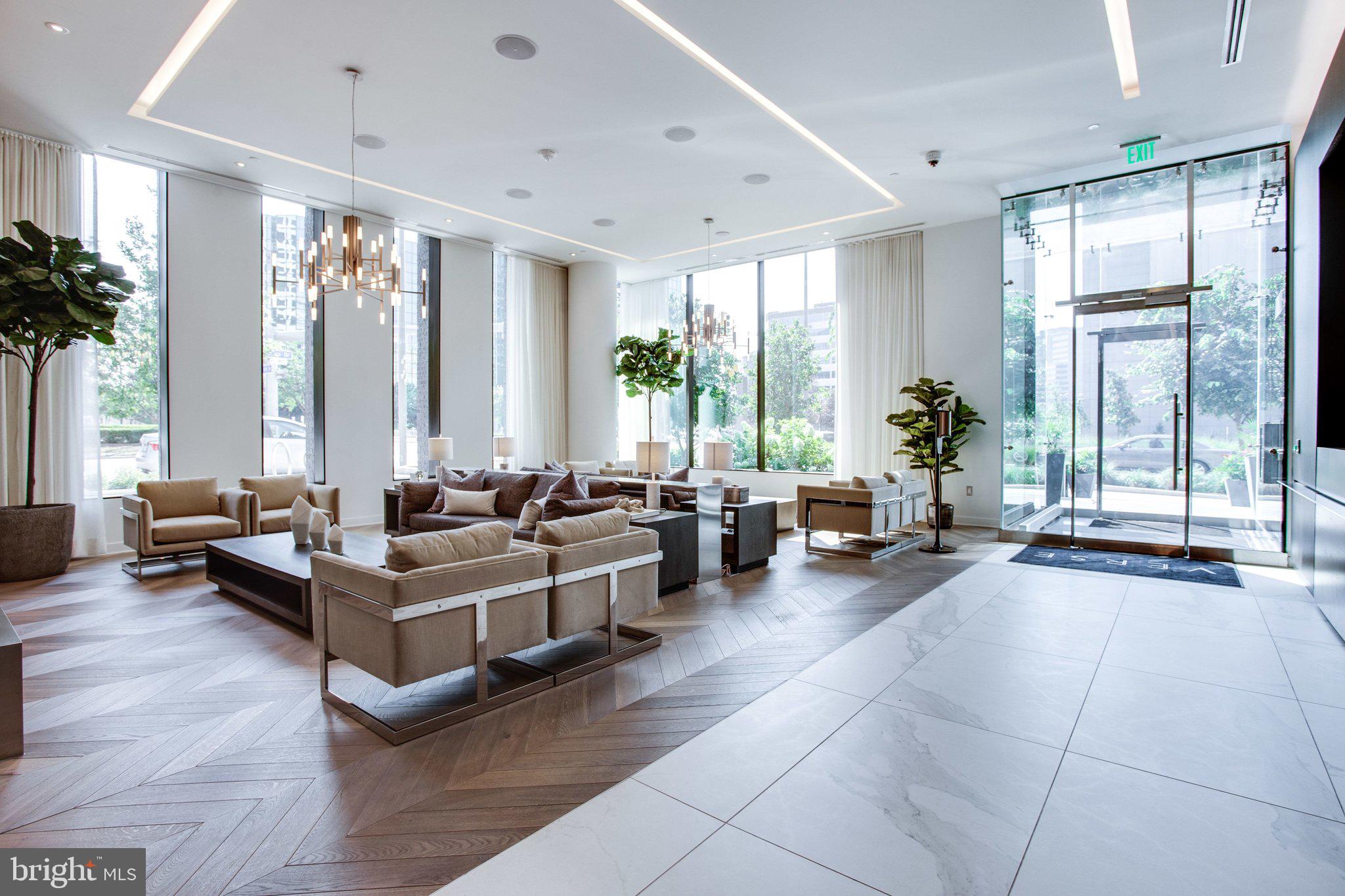 THE BORO TYSONS - Residential