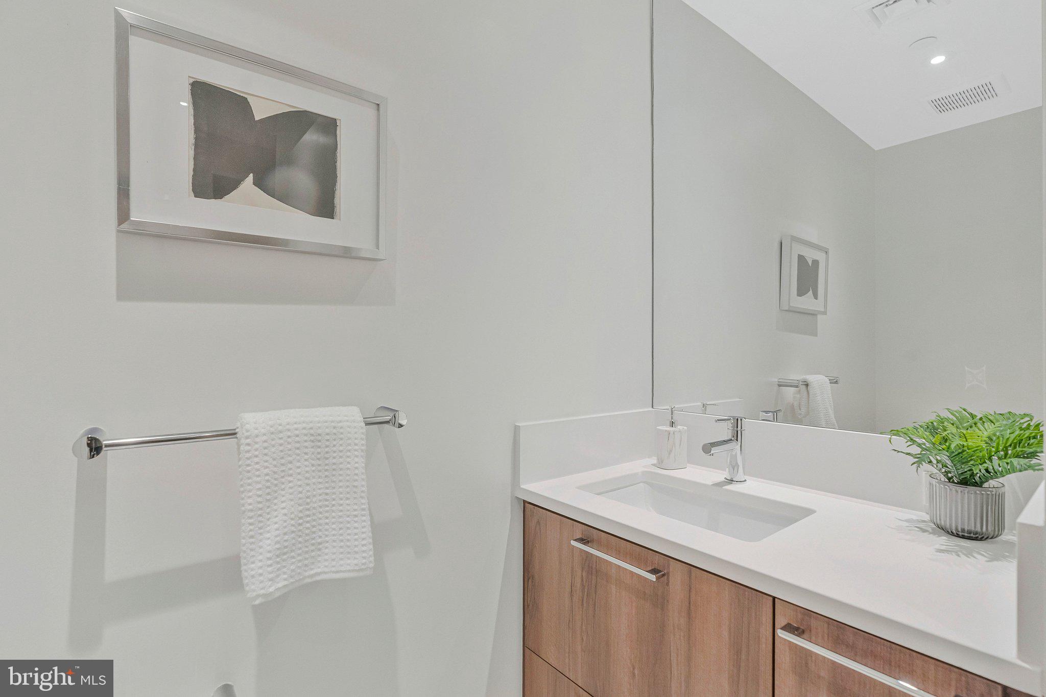 THE BORO TYSONS - Residential