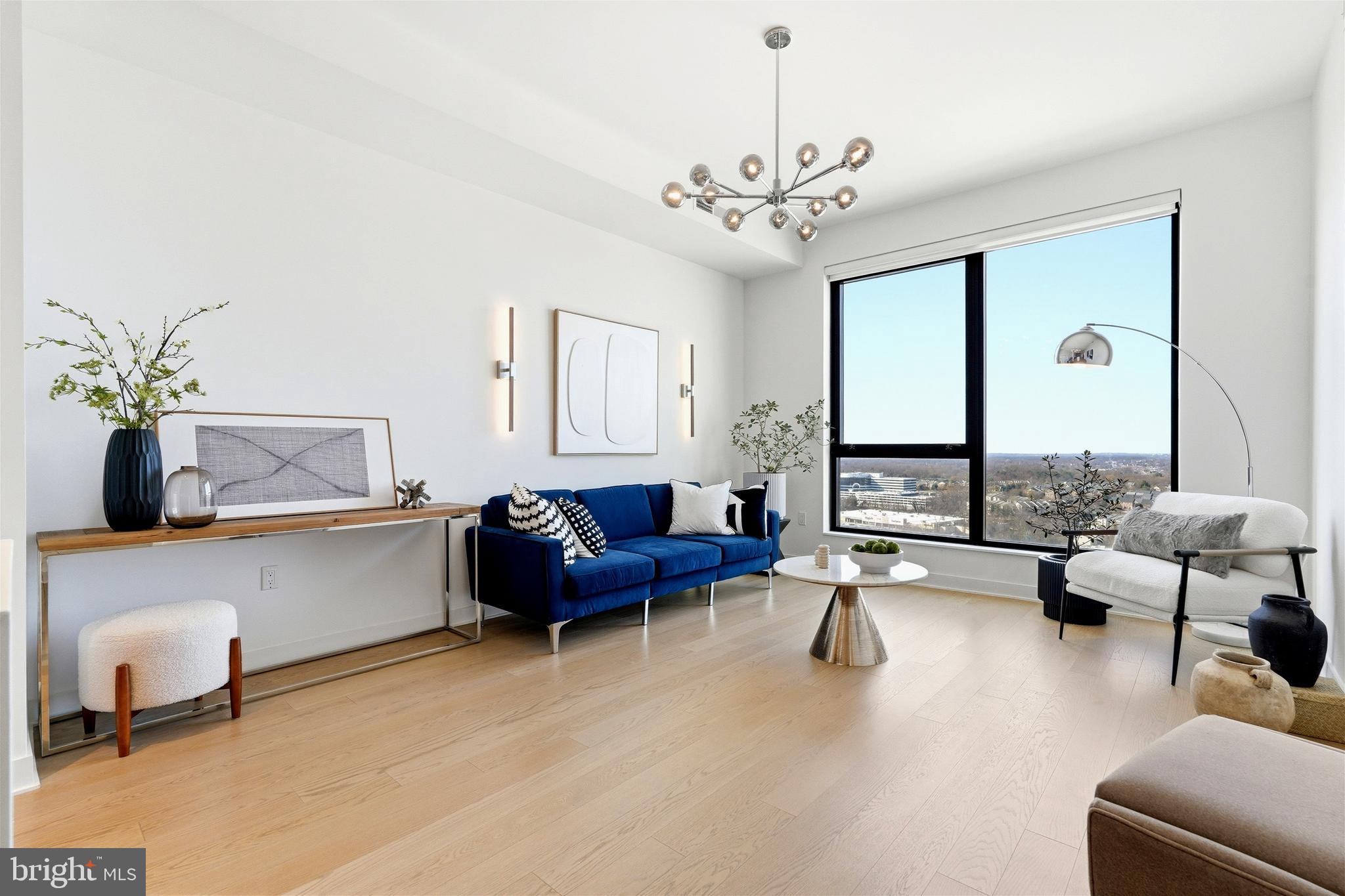 THE BORO TYSONS - Residential