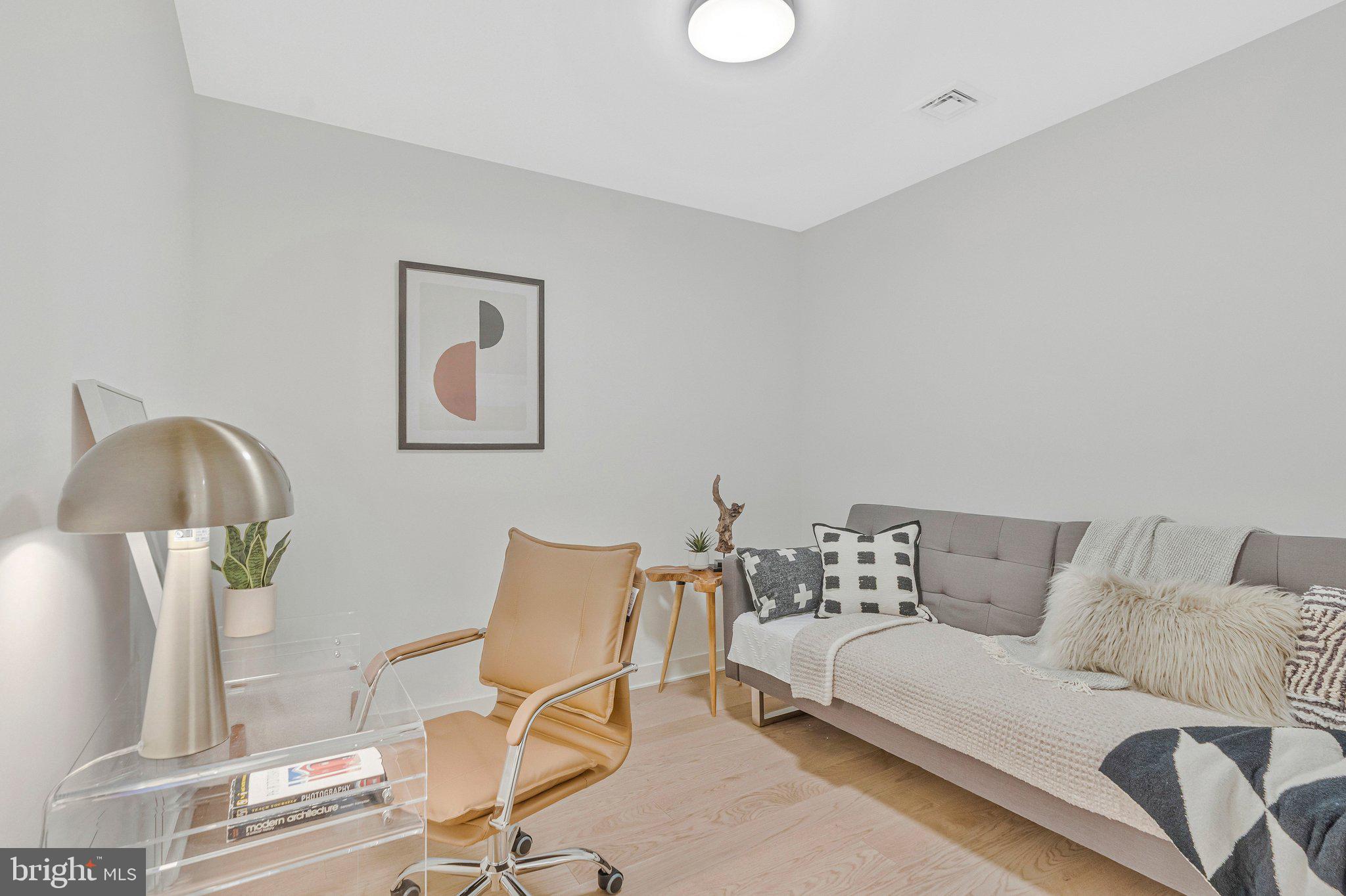 THE BORO TYSONS - Residential