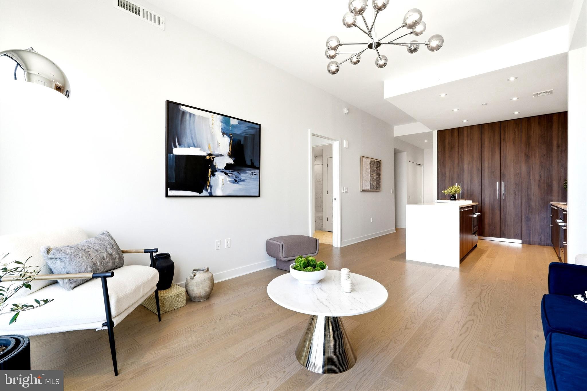 THE BORO TYSONS - Residential