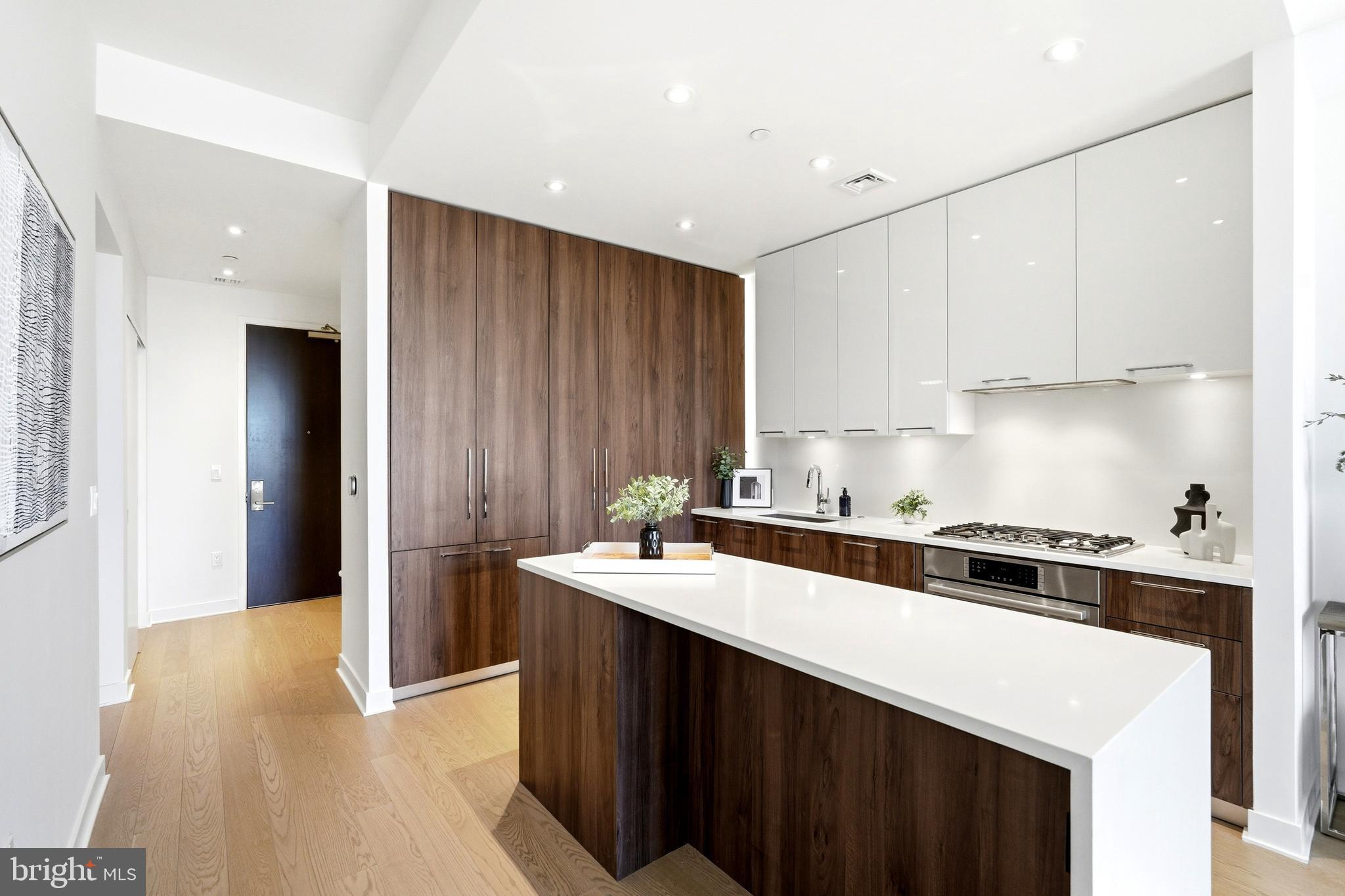 THE BORO TYSONS - Residential