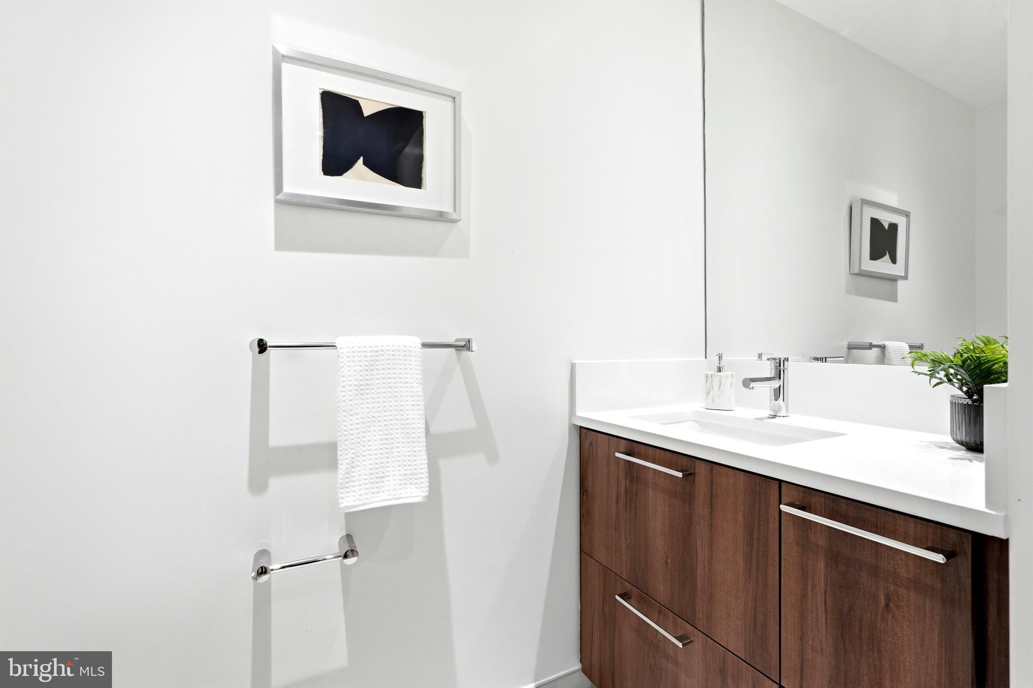 THE BORO TYSONS - Residential