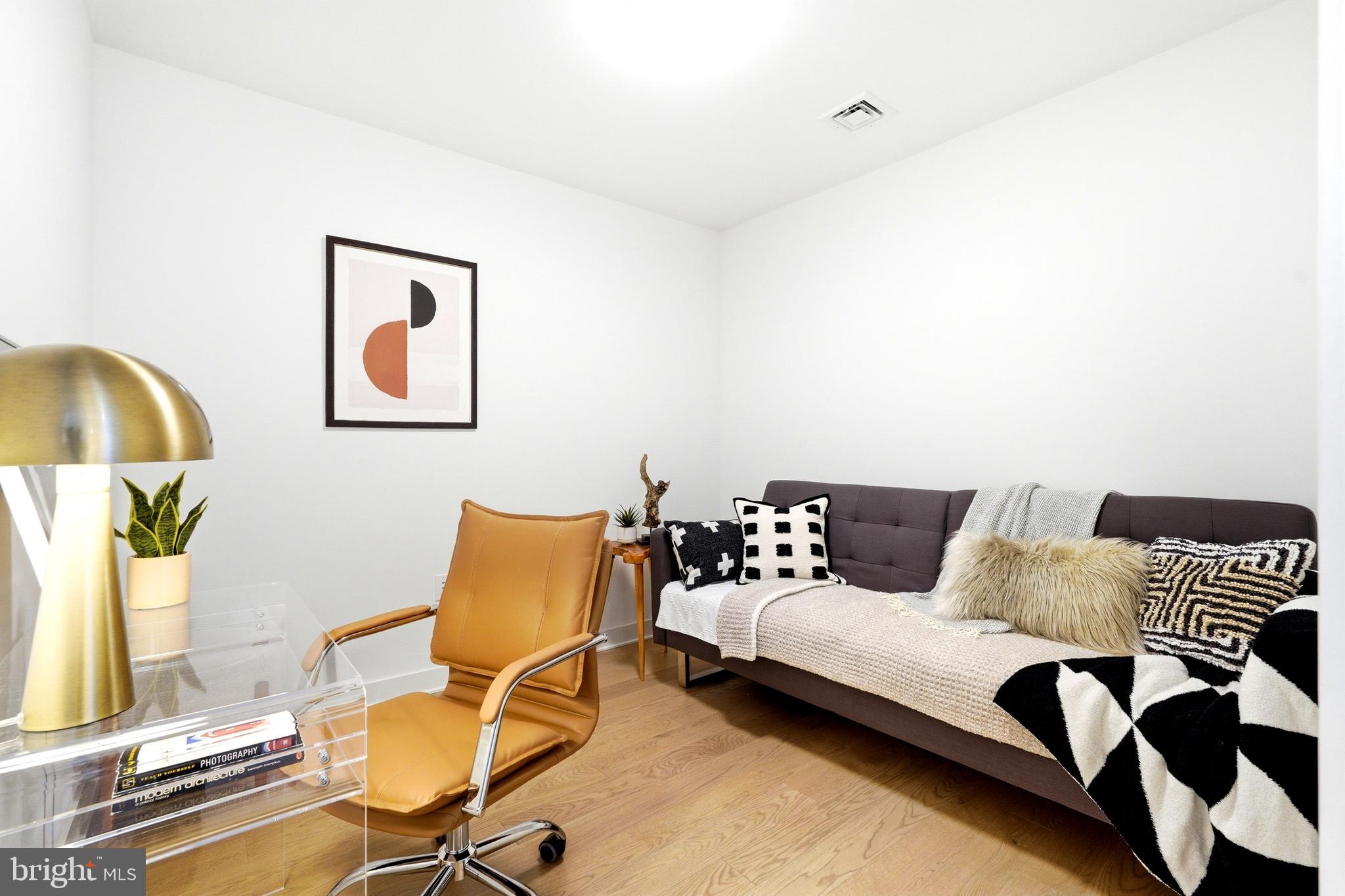 THE BORO TYSONS - Residential