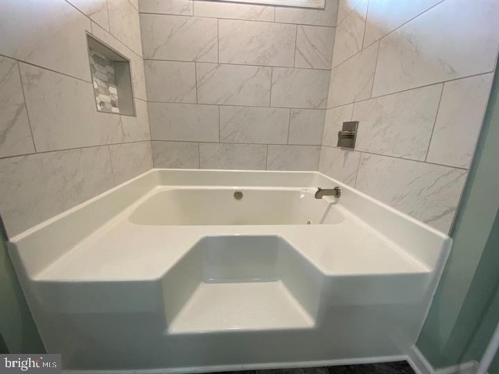 SPRING MILLS - Residential Lease