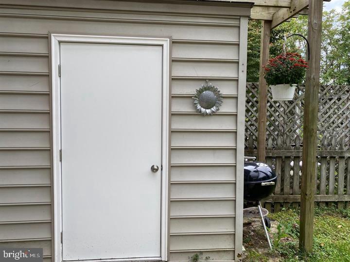 SPRING MILLS - Residential Lease