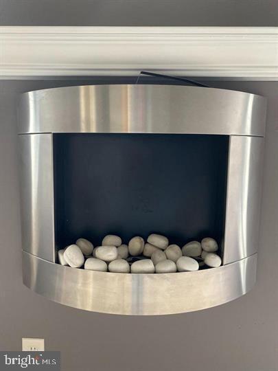 SPRING MILLS - Residential Lease