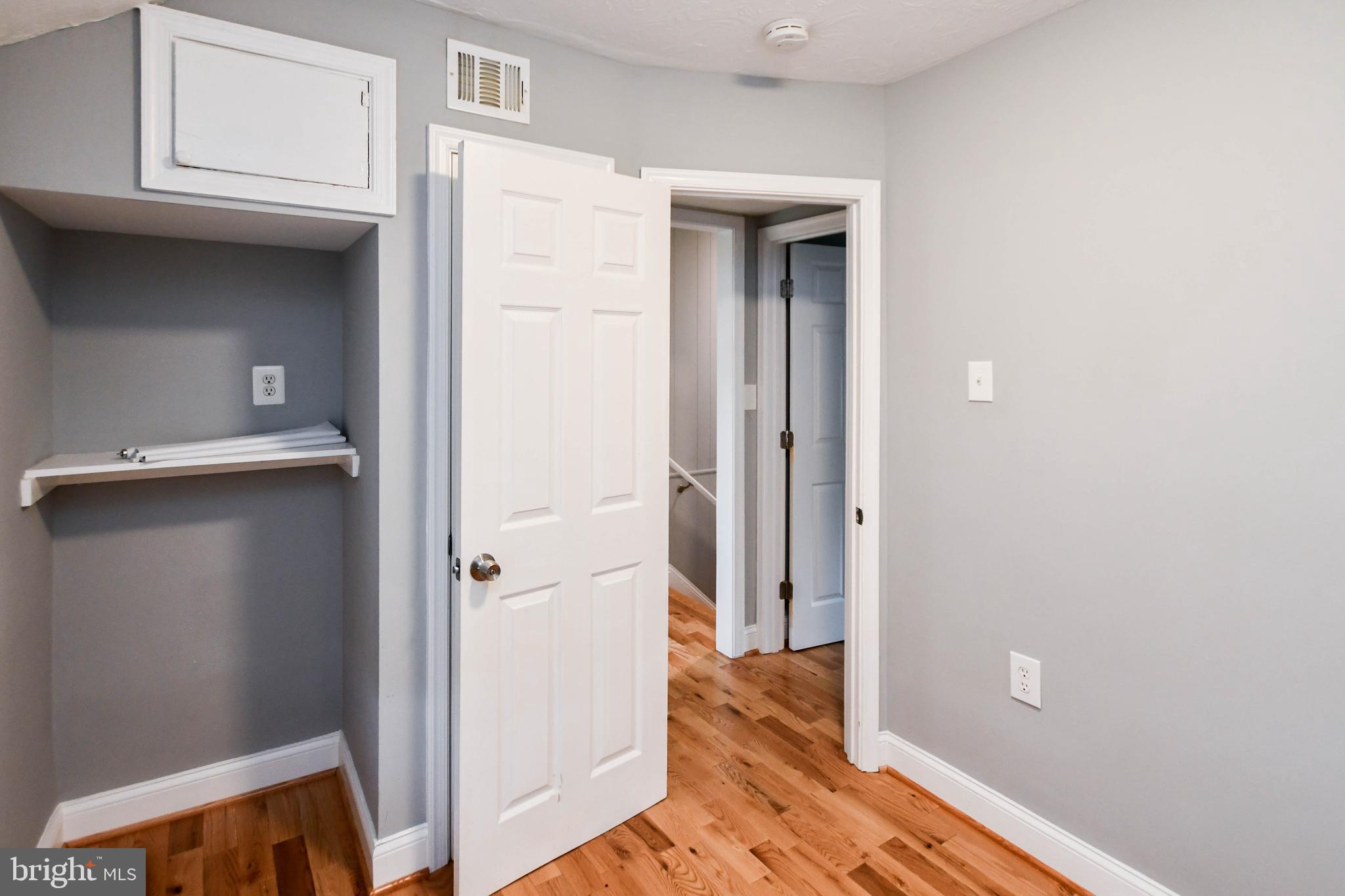 KENTLAND - Residential Lease