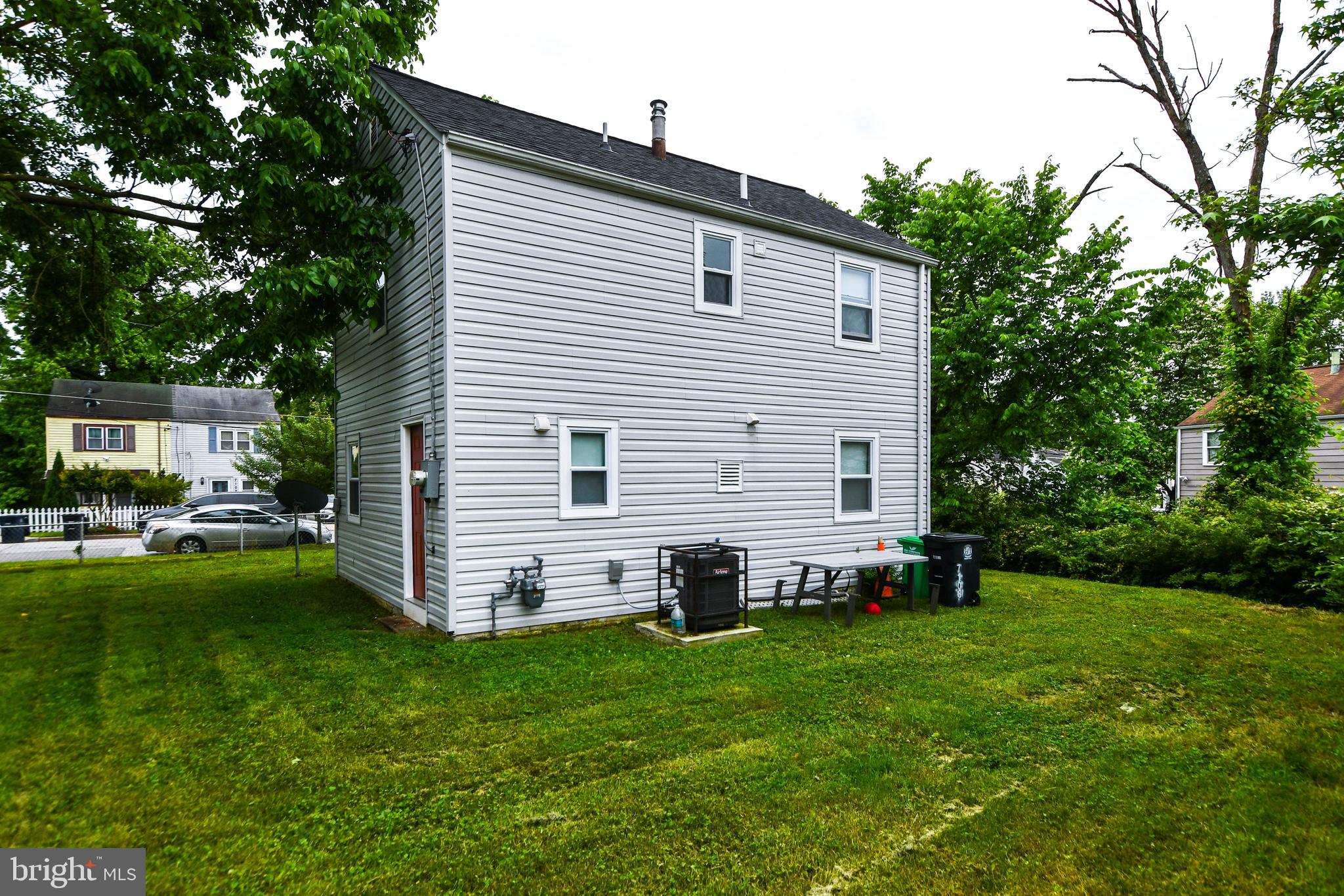 KENTLAND - Residential Lease