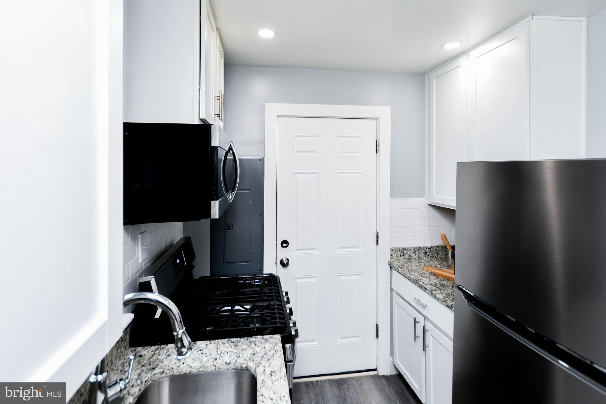 KENTLAND - Residential Lease