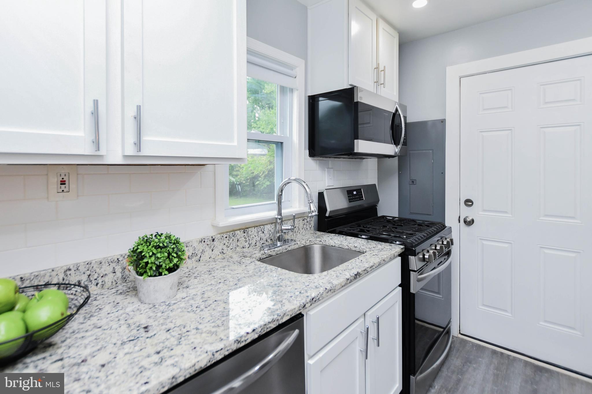 KENTLAND - Residential Lease