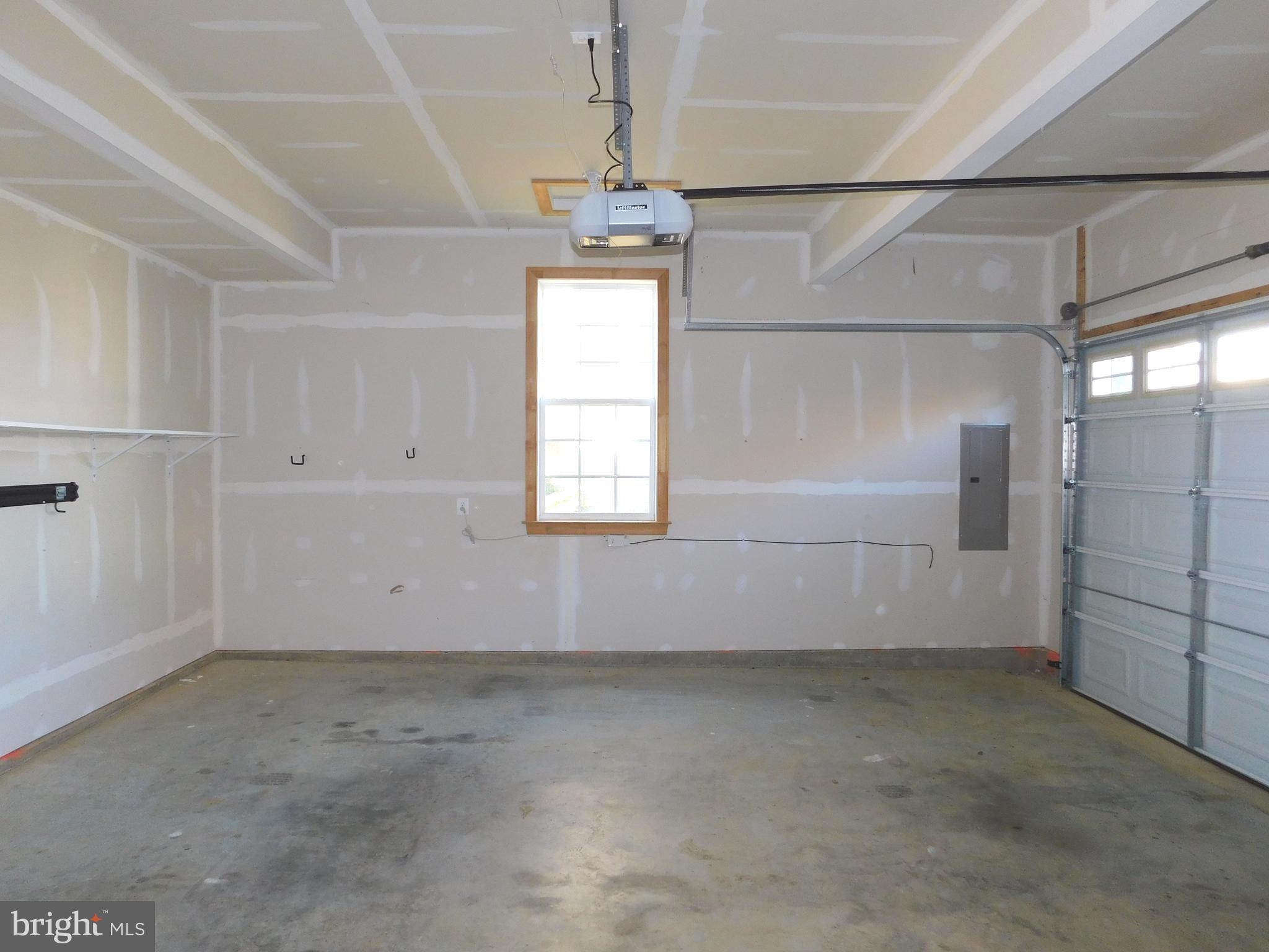 MARSHALL GROVE ESTATES - Residential