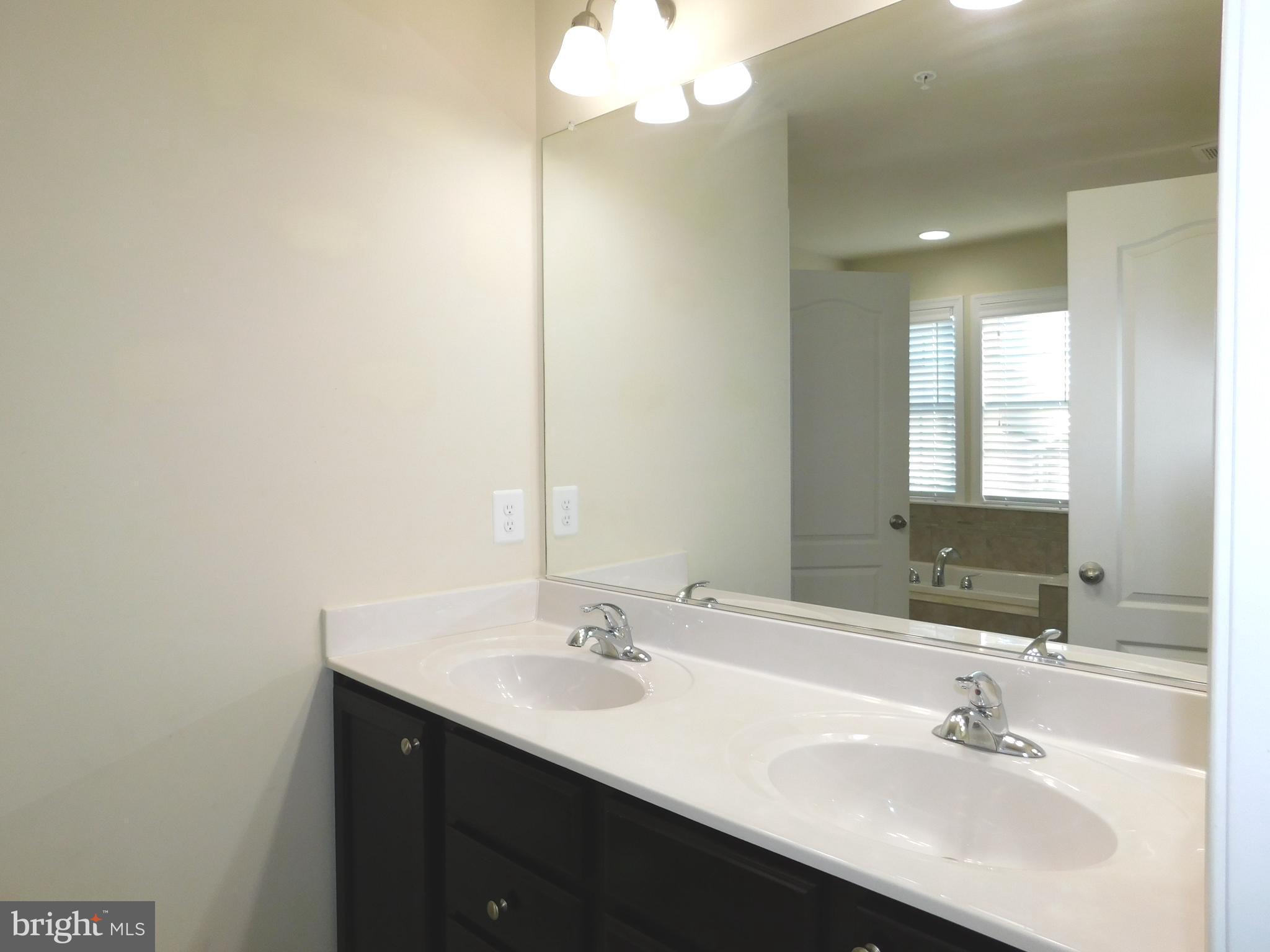 MARSHALL GROVE ESTATES - Residential