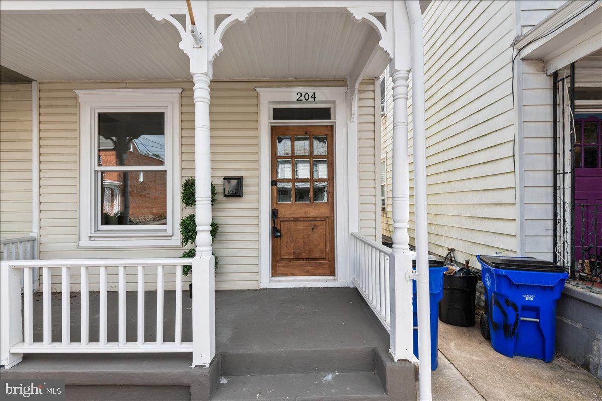204 E 5TH STREET