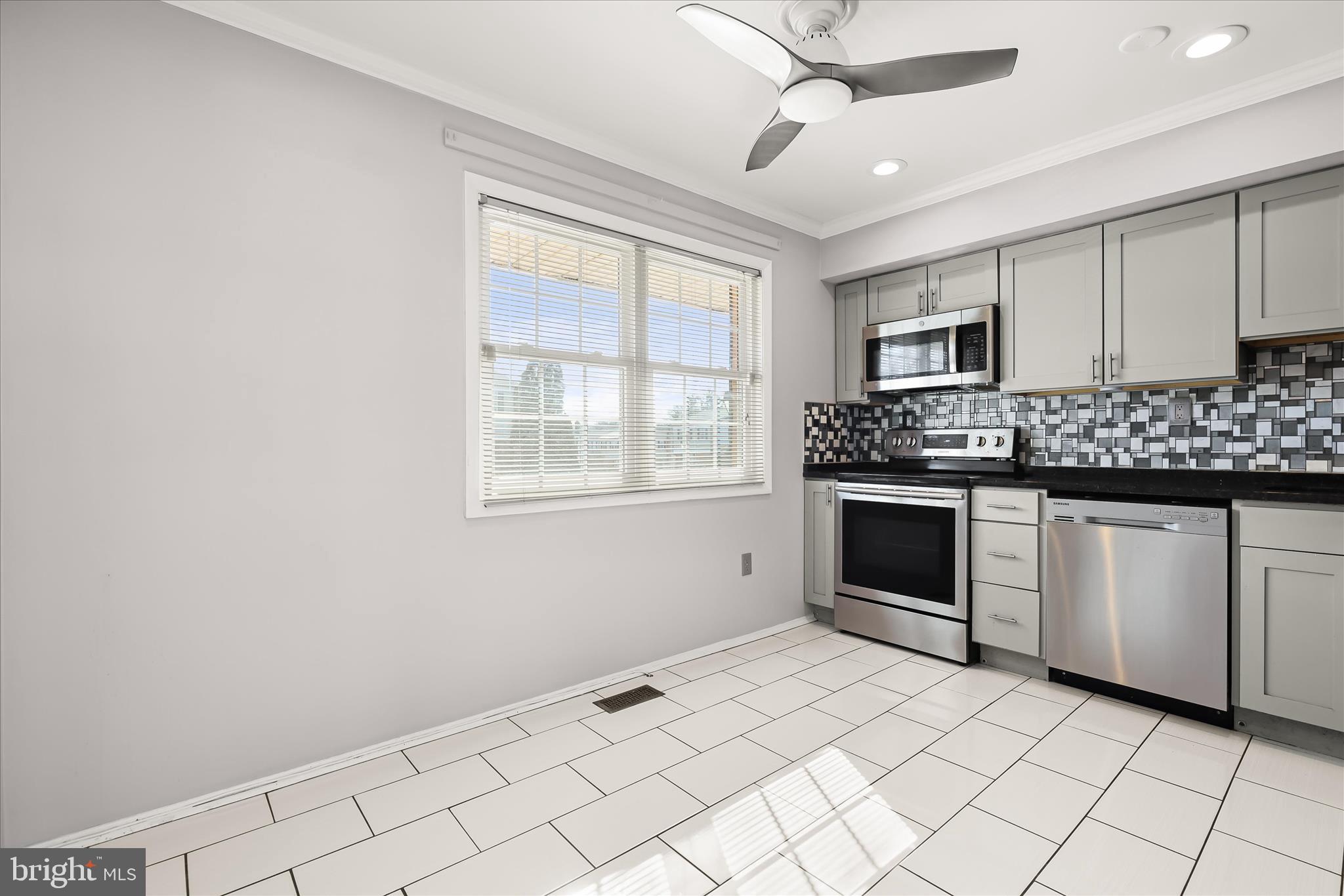 QUAIL MEADOWS TOWNHOUSES - Residential