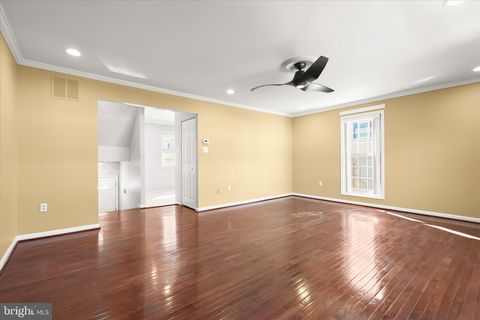 Tiny photo for 8 Middleview Court, BALTIMORE, MD 21244 (MLS # MDBC2152898)